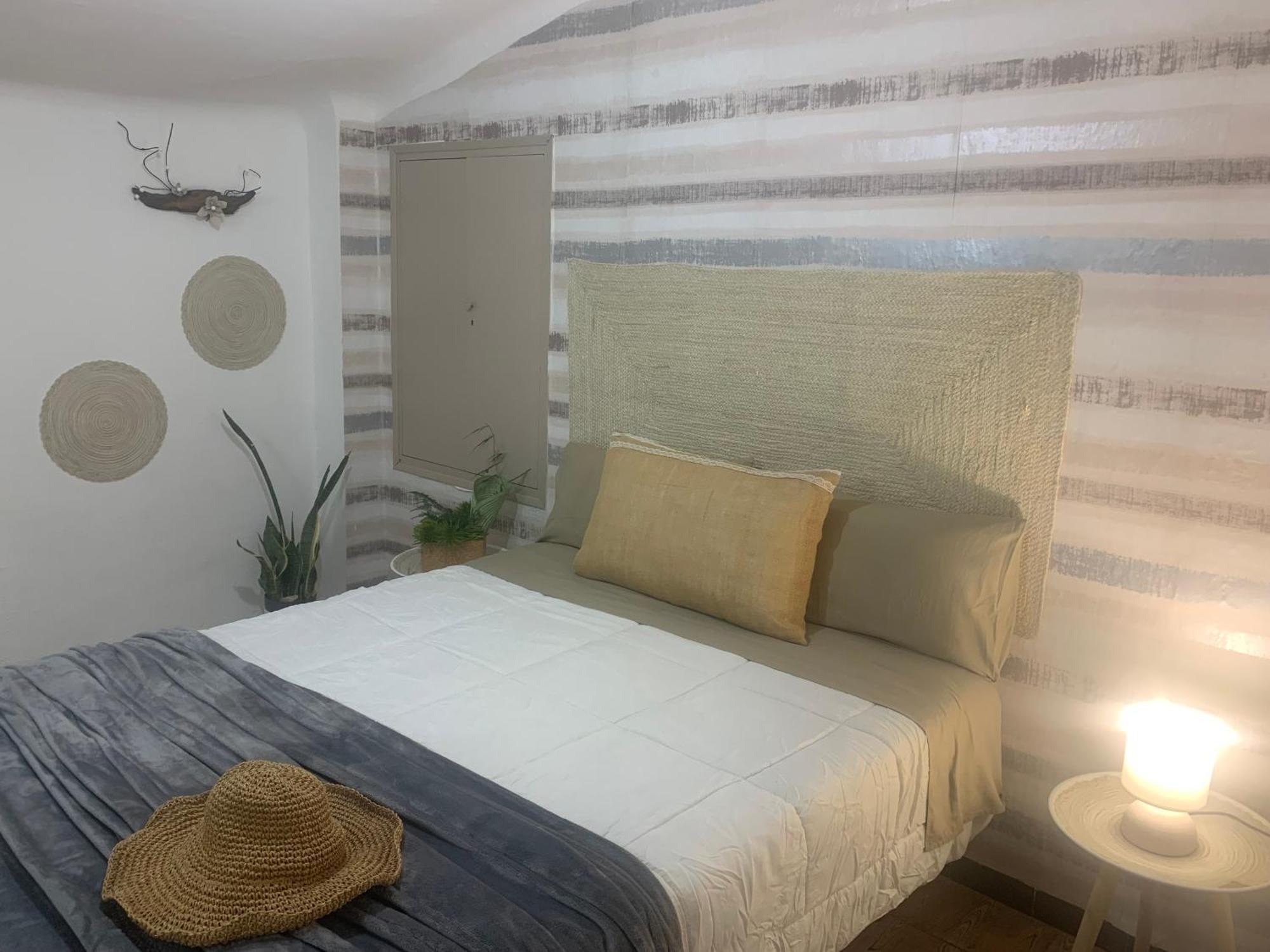 Casa Enric , Con Zona Infantil, Piscina Y Parking Privado
