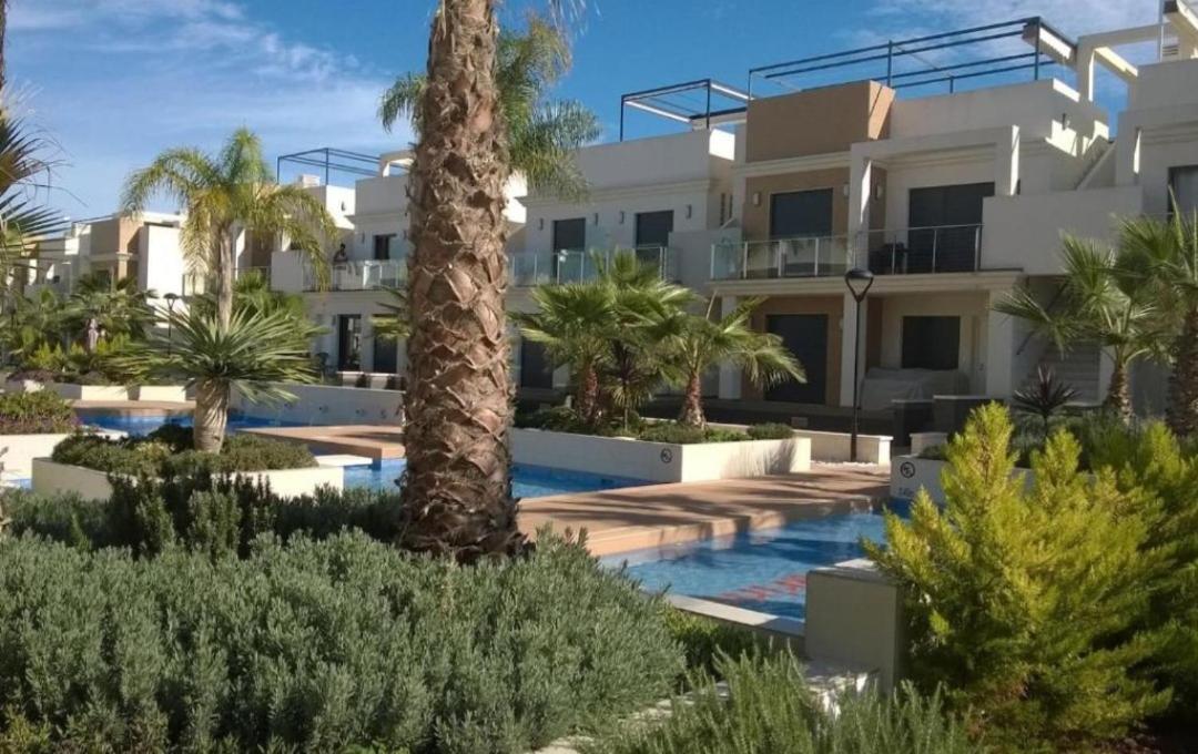 Zenia Apartment *