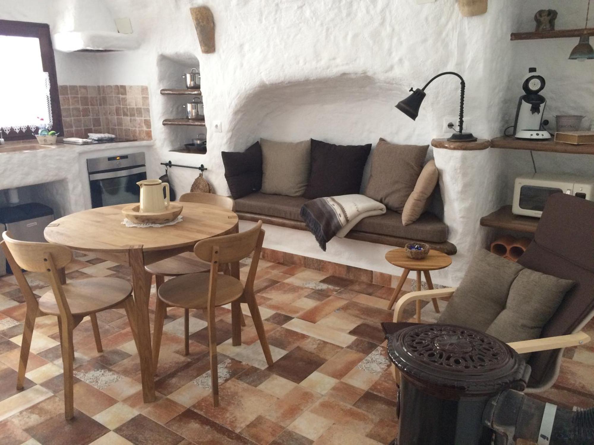 Cueva Aventura Holiday home Benamaurel