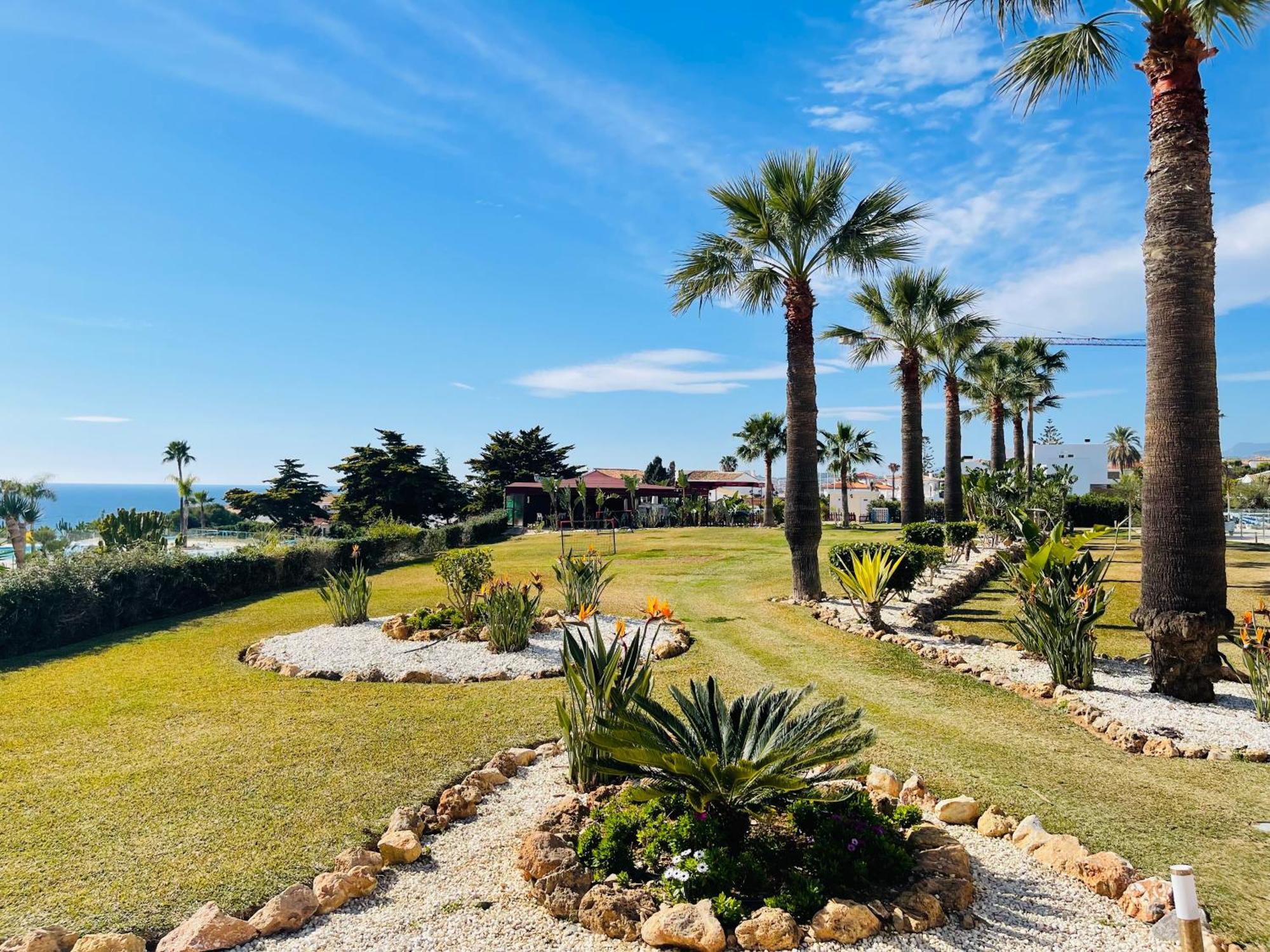Apartment La Cala Gorgeous 2 Bedroom With Stunning Gardens, Pools And Sea Views El Faro