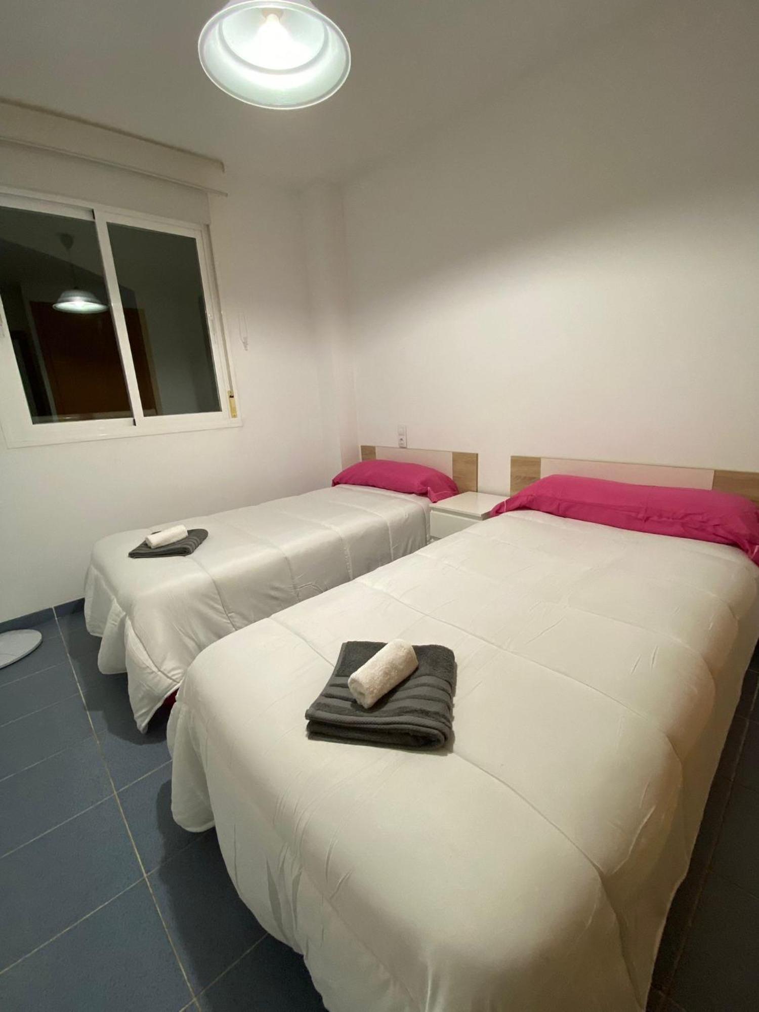 Columbretes, A 200 Metros De La Playa, Wifi Gratuito, Plaza De Garaje Y Piscina