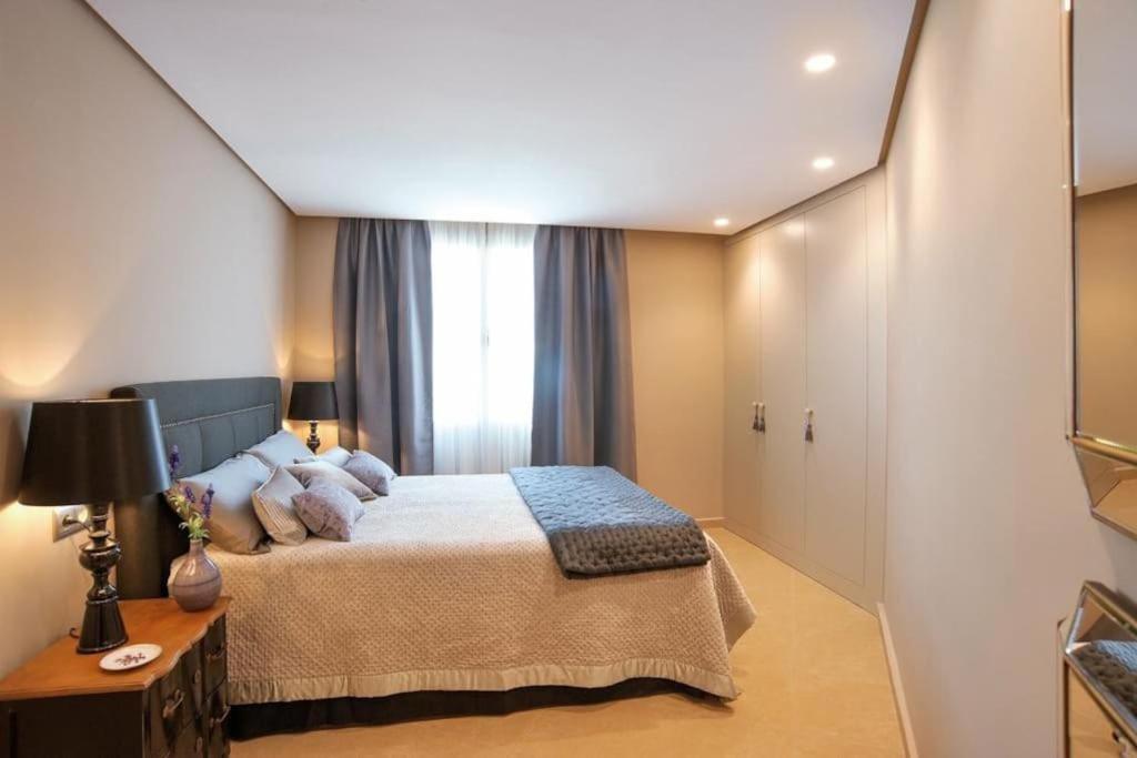 Elegante Zona Arenal Apartment Platja de Larenal