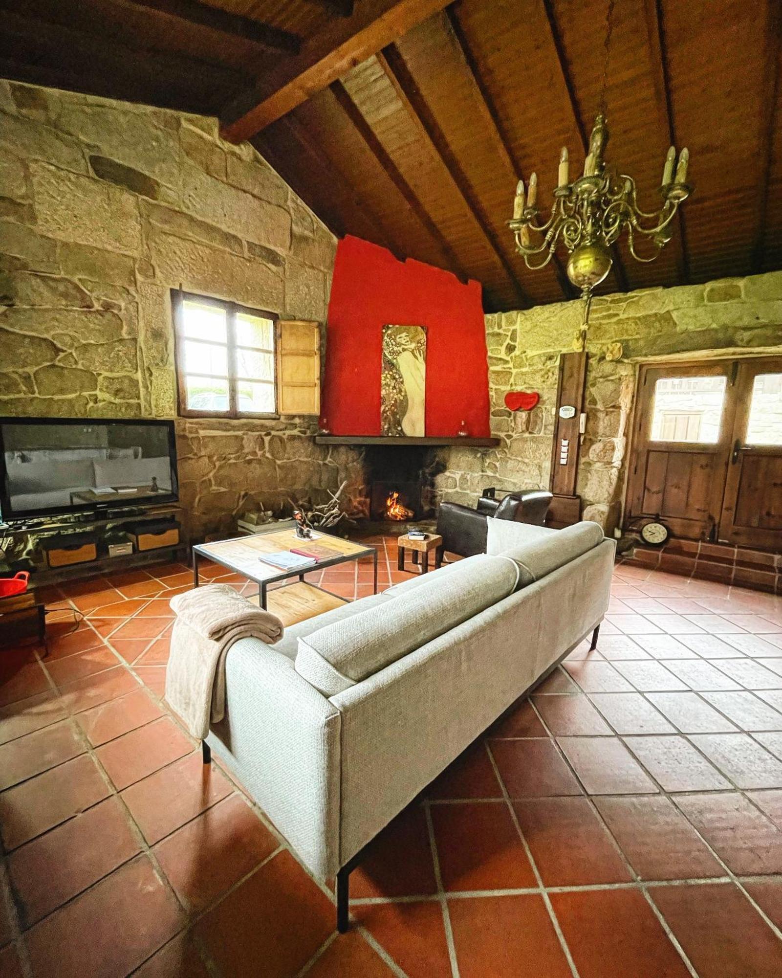 Con Bano Individual En Casa De Campo. Piscina. Habitación en casa particular