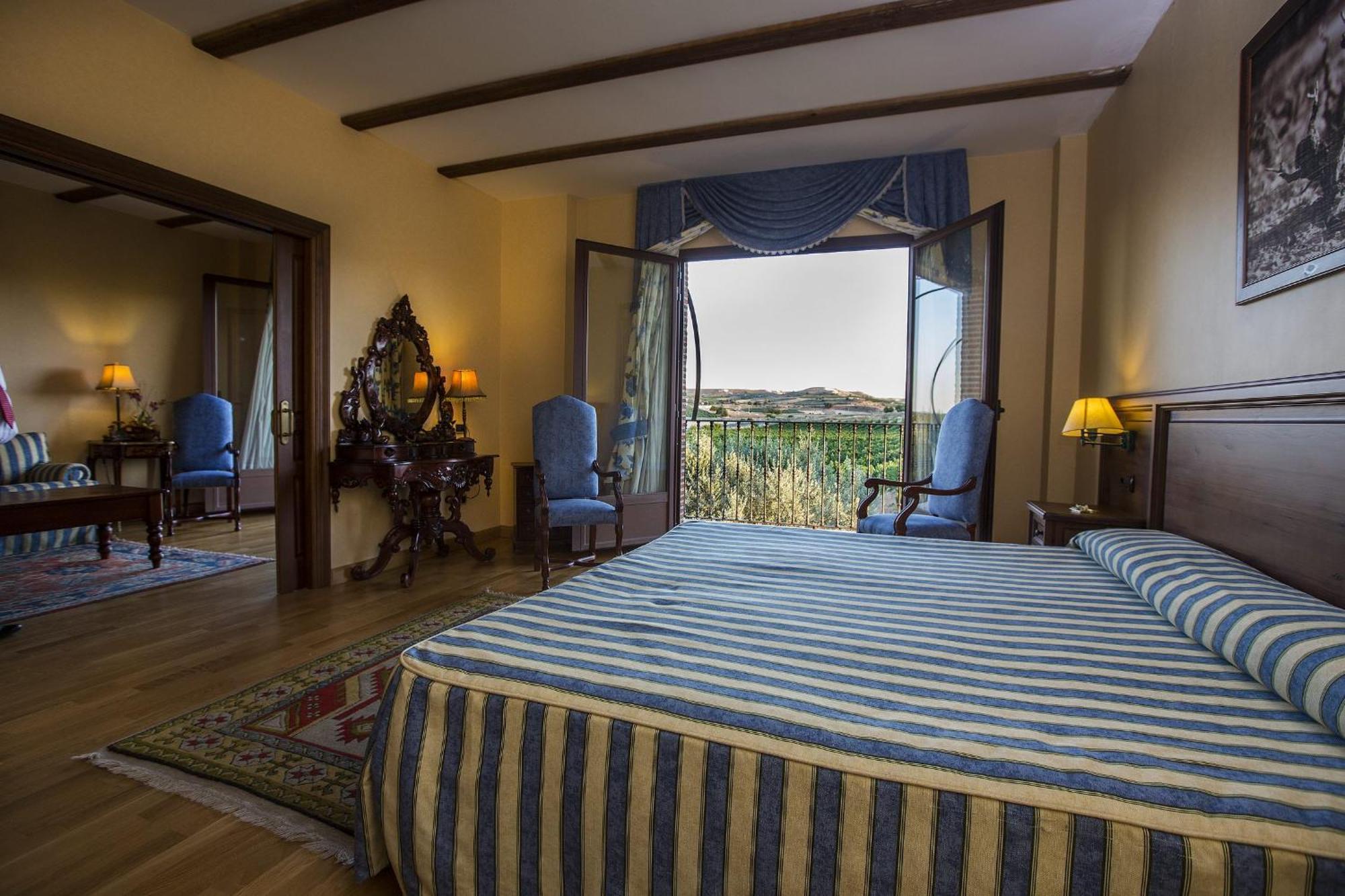 Hotel Tudanca Aranda 4*