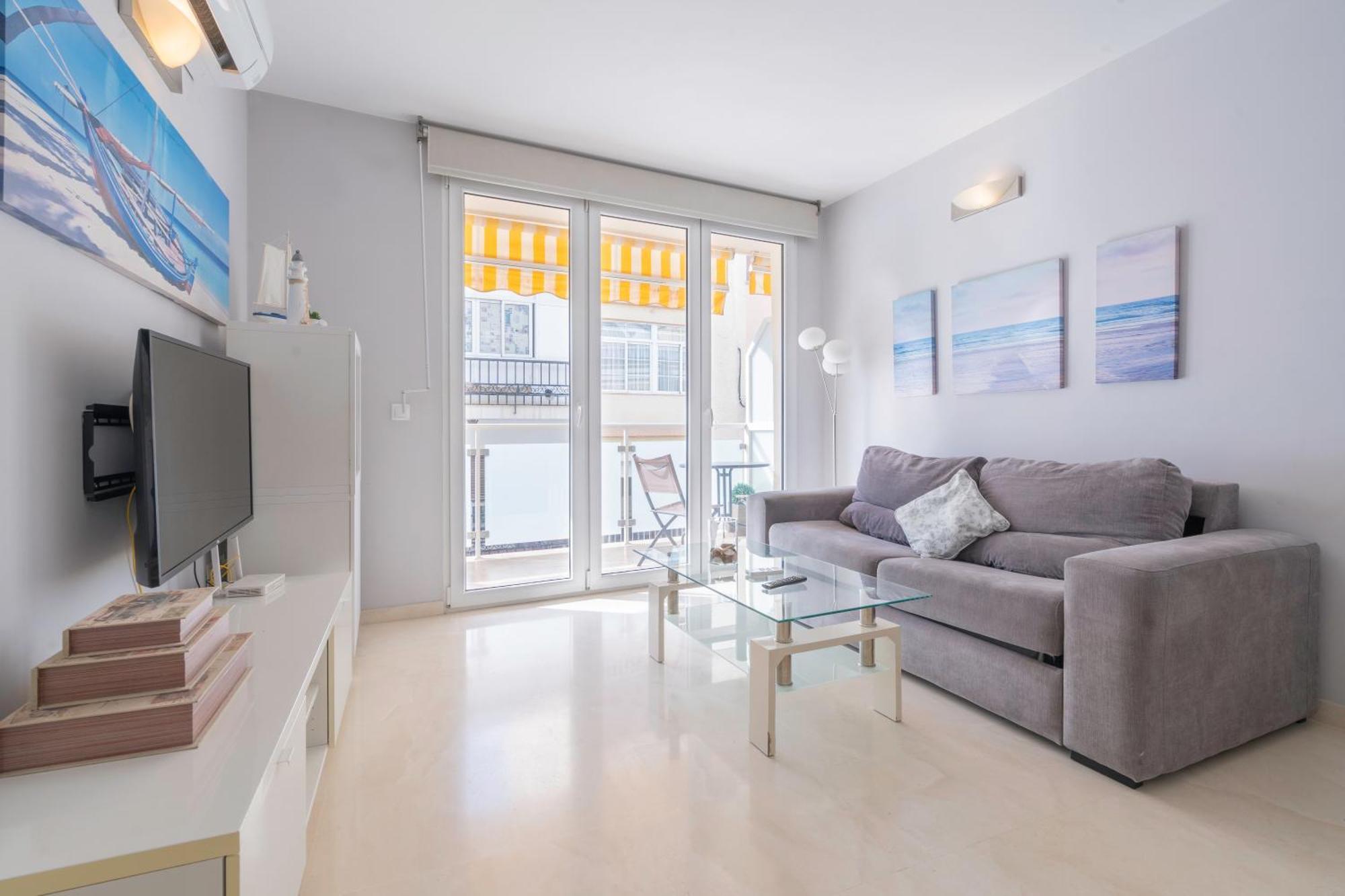 Castillo Apartment *