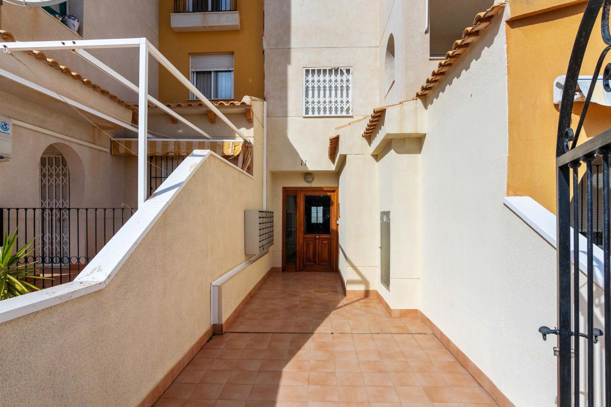 He Zenia San Francisco Apartment