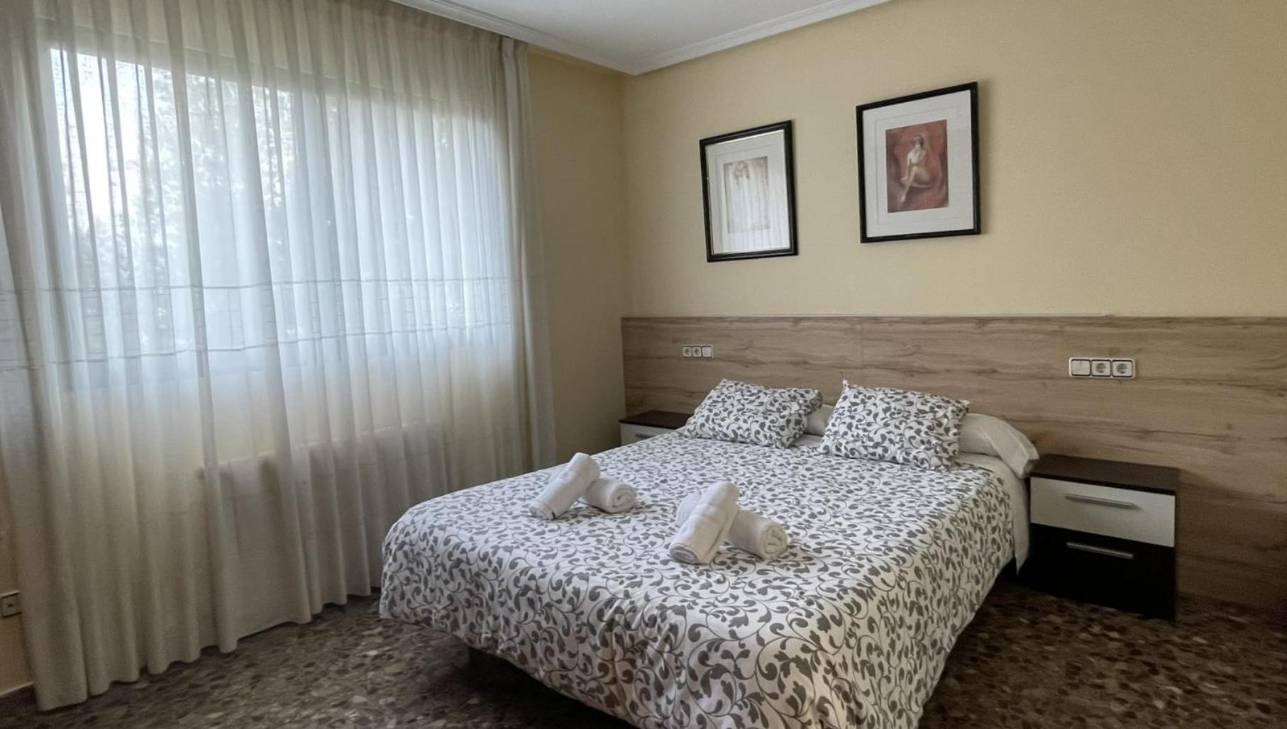 Vivienda Familiar Junto Plaza Toros De *