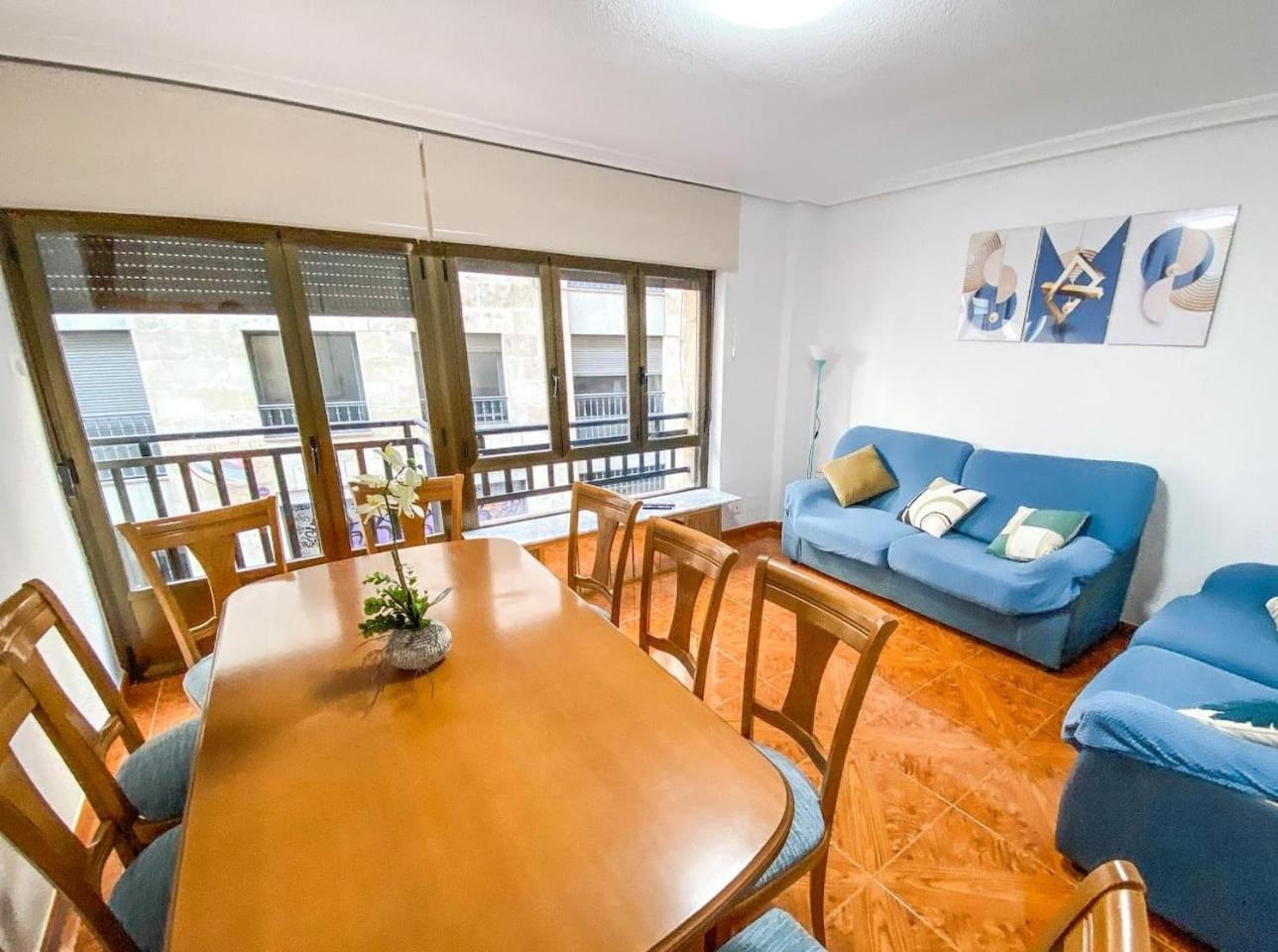 Residencial Leyra, Piso Centrico De 6 Habitaciones, 8 Camas Apartamento Salamanca