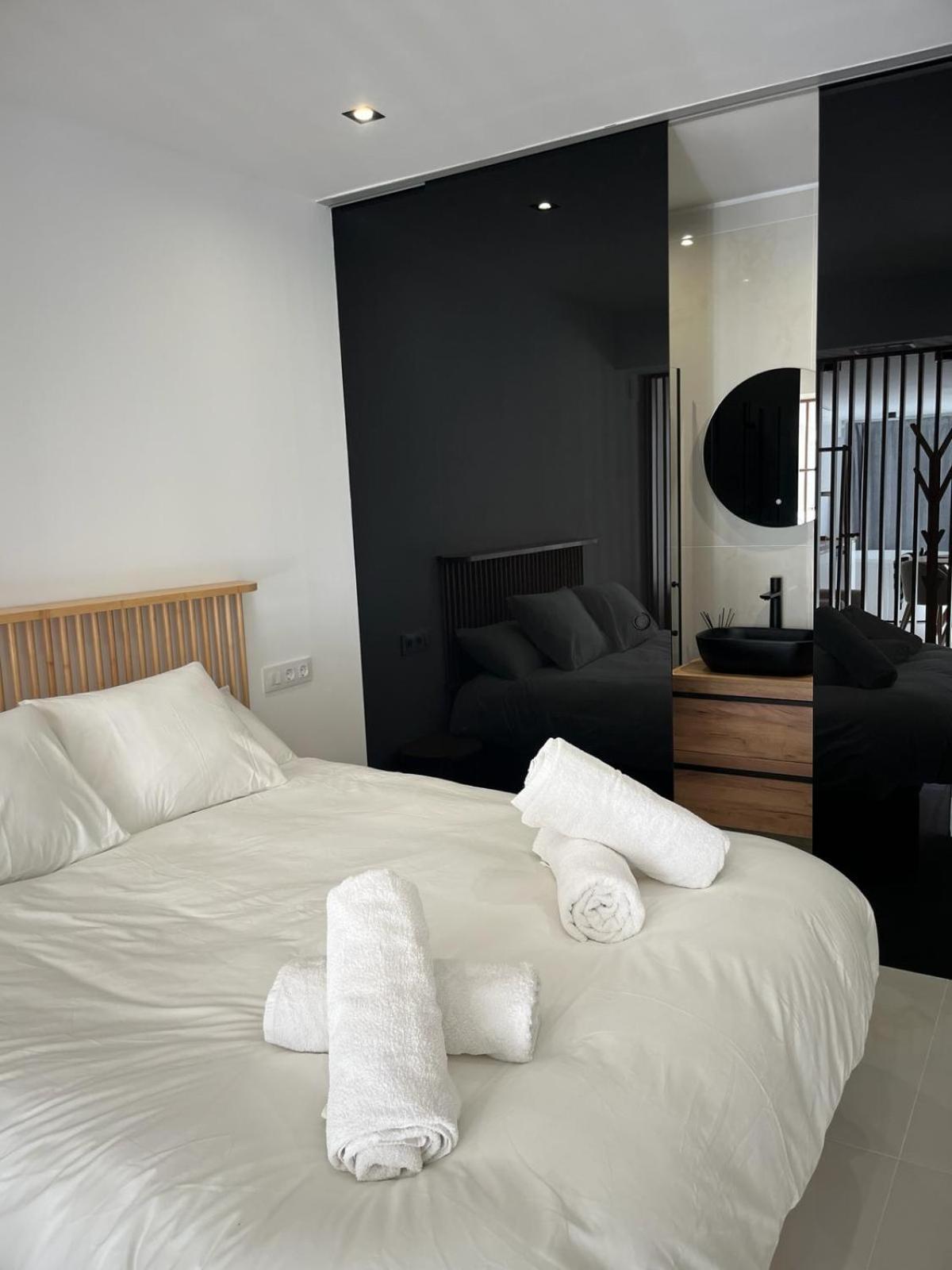 Playamar Con Jacuzzi Apartamento *