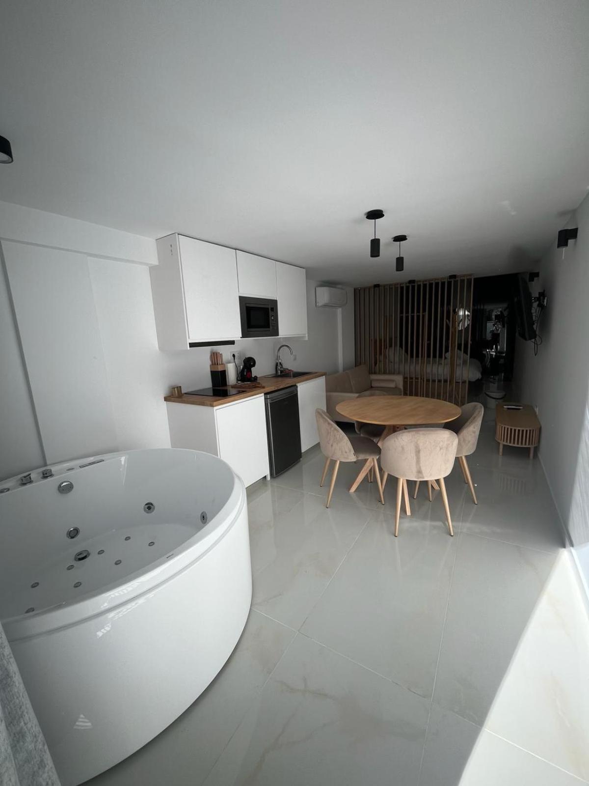 Apartamento Playamar Con Jacuzzi