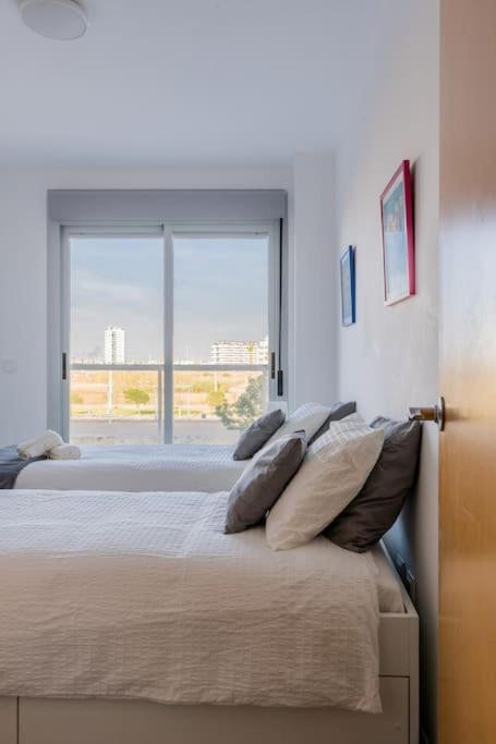 Modern Apartment: Moncofa Beachside Oasis Apartment *