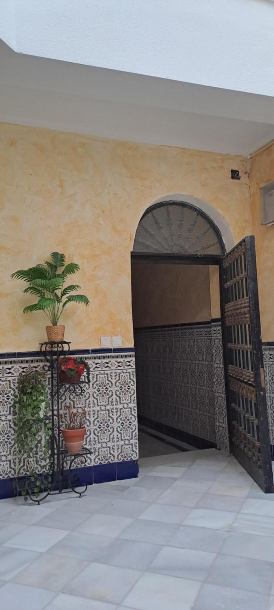 Patio Andalusi Junto A La Vina Habitación en casa particular Cádiz