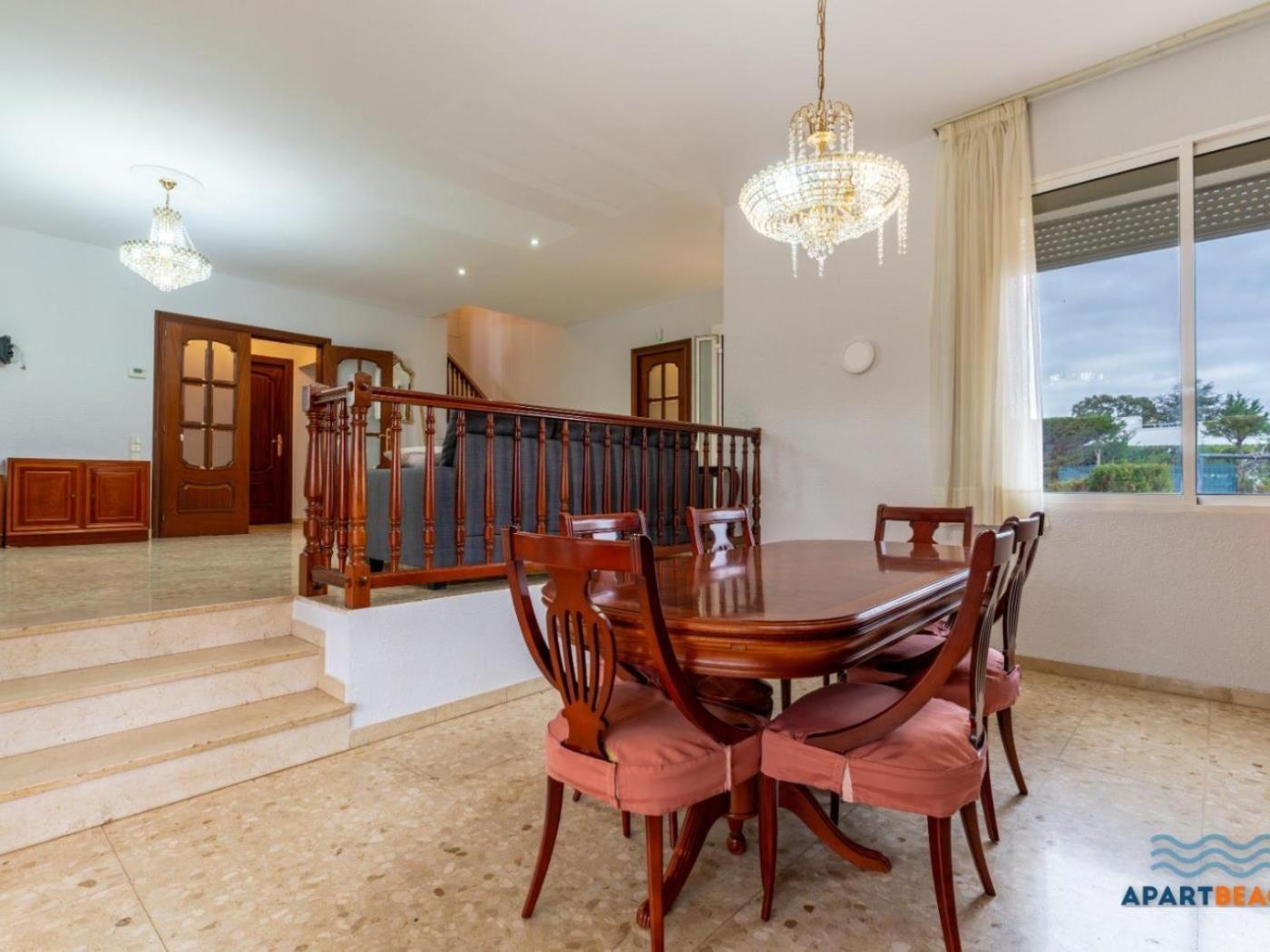 Сasa de vacaciones Apartbeach El Pinar Con Piscina Y Barbacoa Reus