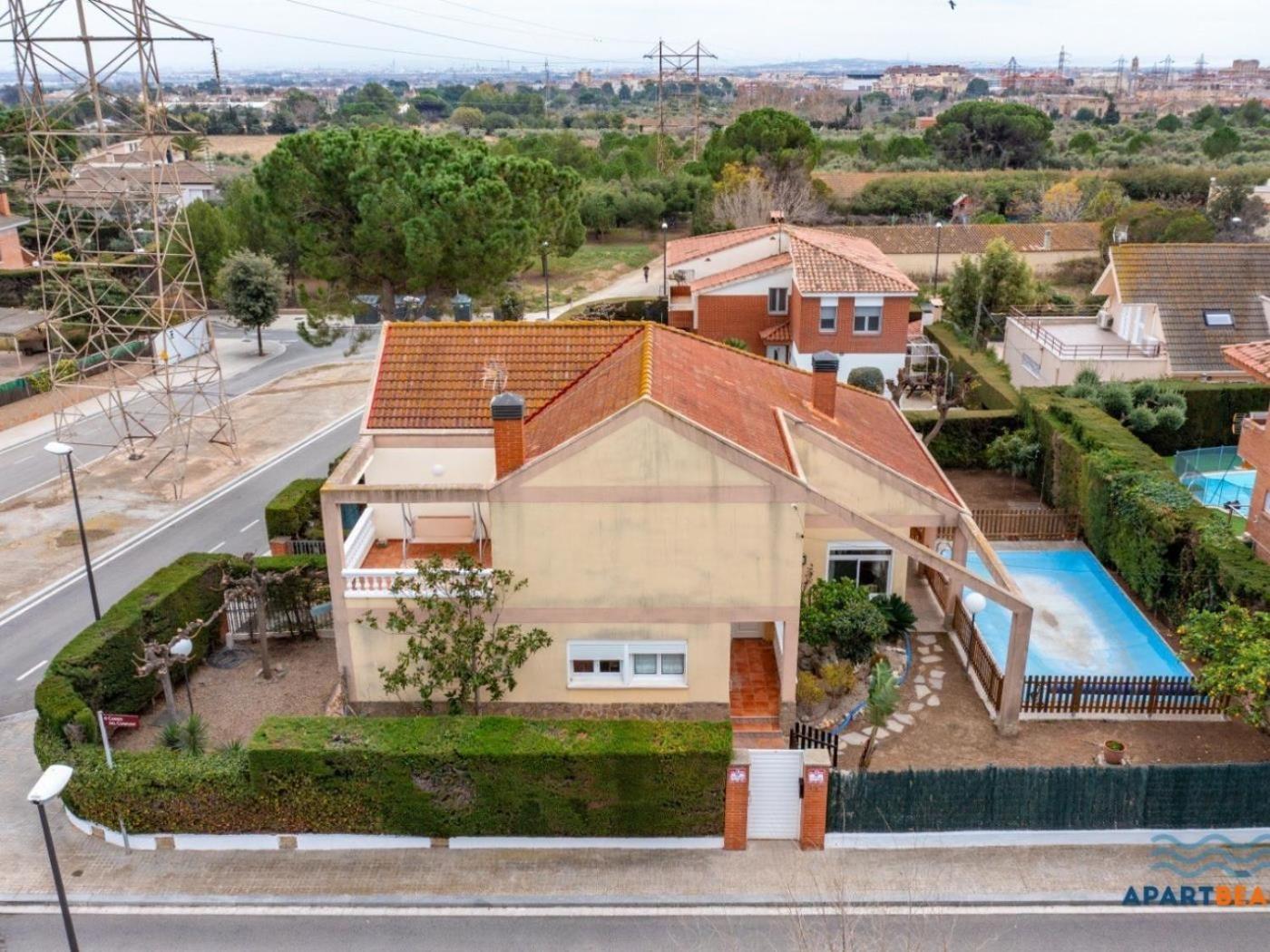 Apartbeach El Pinar Con Piscina Y Barbacoa * Reus