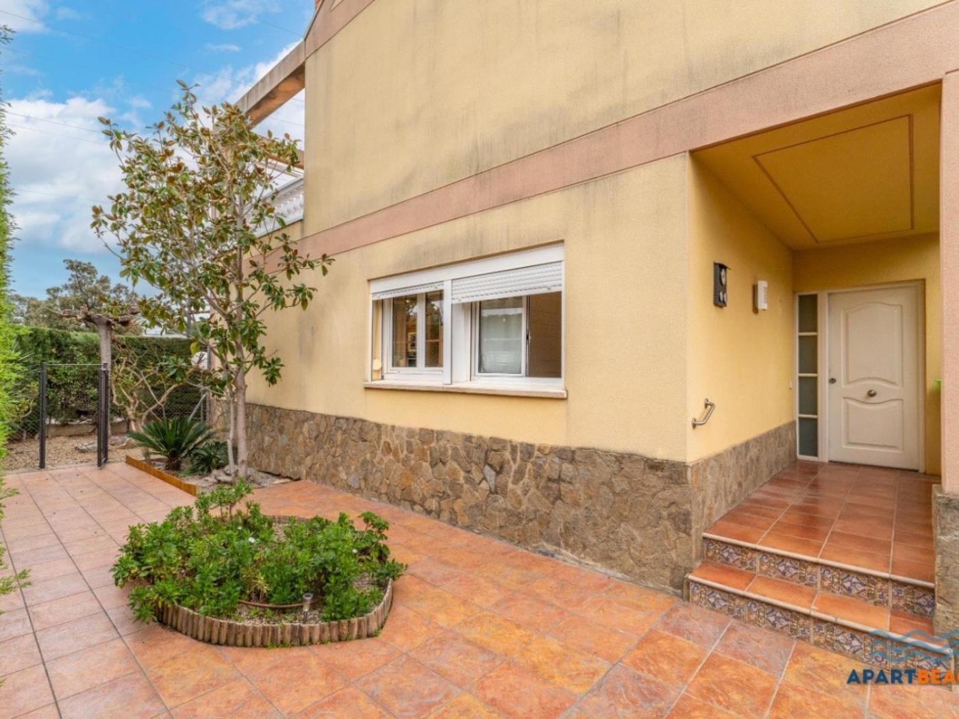 Сasa de vacaciones Apartbeach El Pinar Con Piscina Y Barbacoa