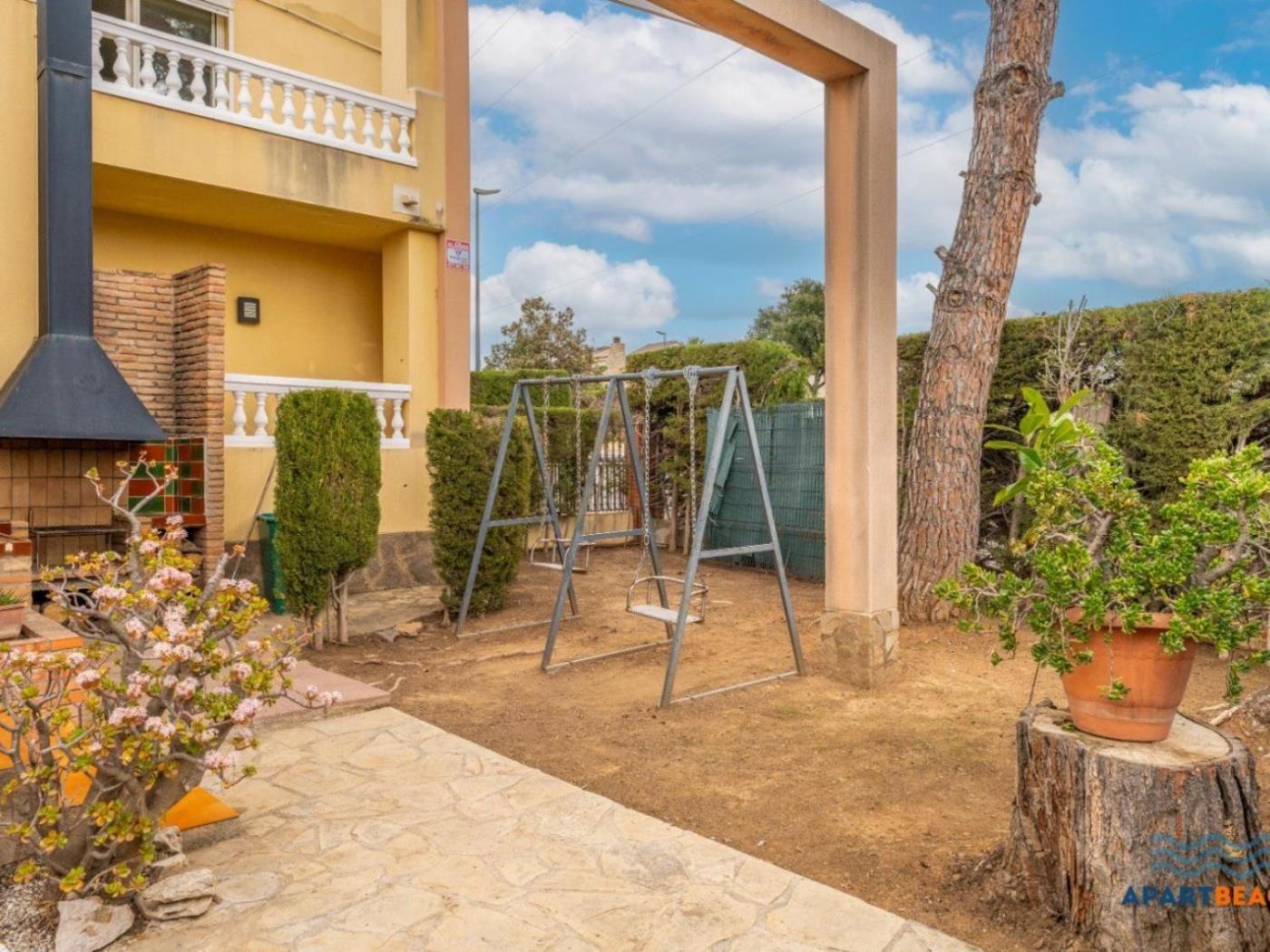 Apartbeach El Pinar Con Piscina Y Barbacoa * Reus