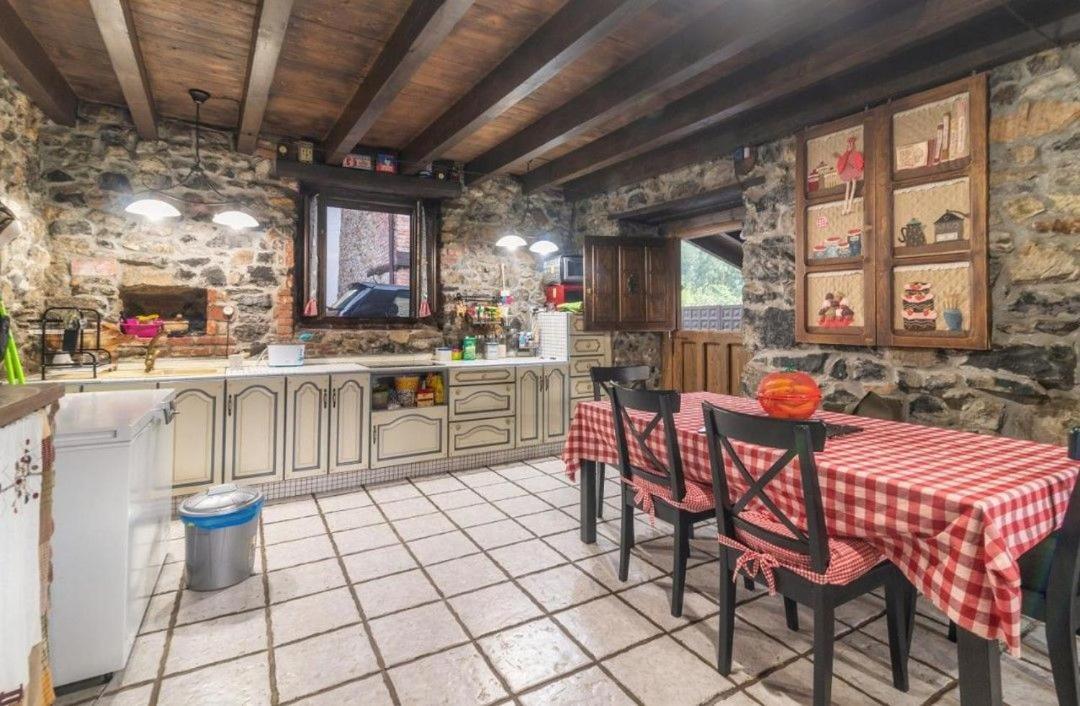 Casa Pumarin Holiday home *