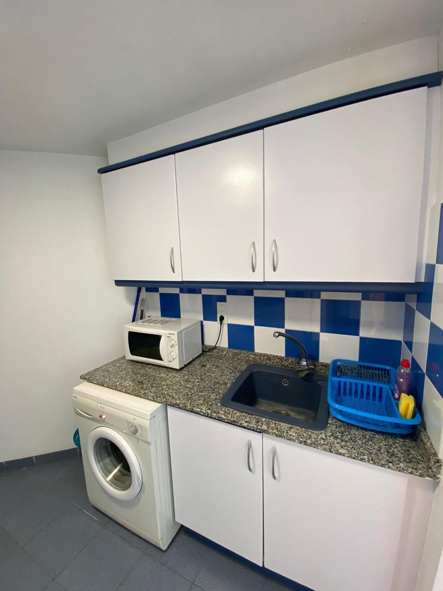 Apartment Columbretes, A 200 Metros De La Playa, Wifi Gratuito, Plaza De Garaje Y Piscina Oropesa del Mar