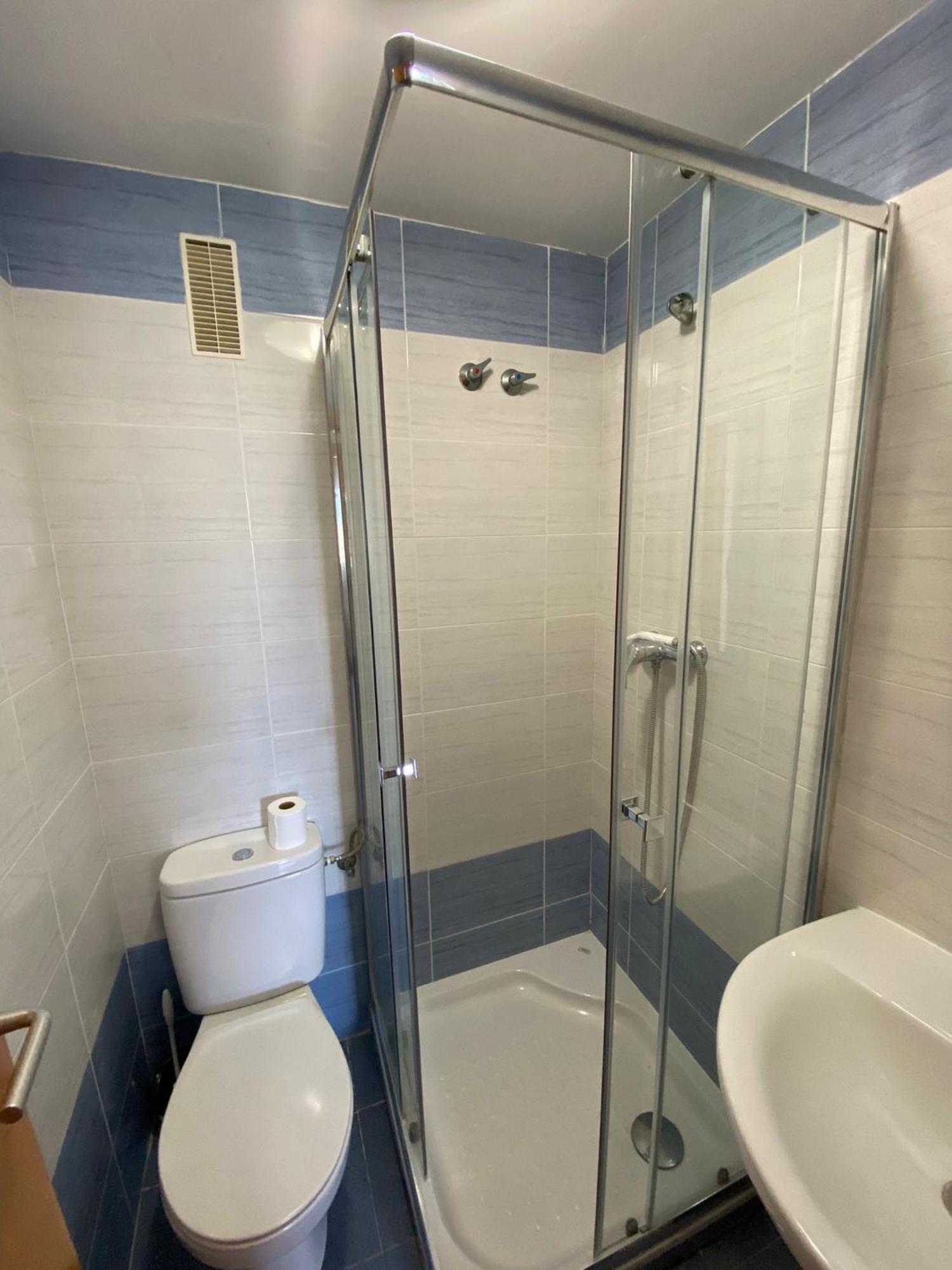 Apartment Columbretes, A 200 Metros De La Playa, Wifi Gratuito, Plaza De Garaje Y Piscina