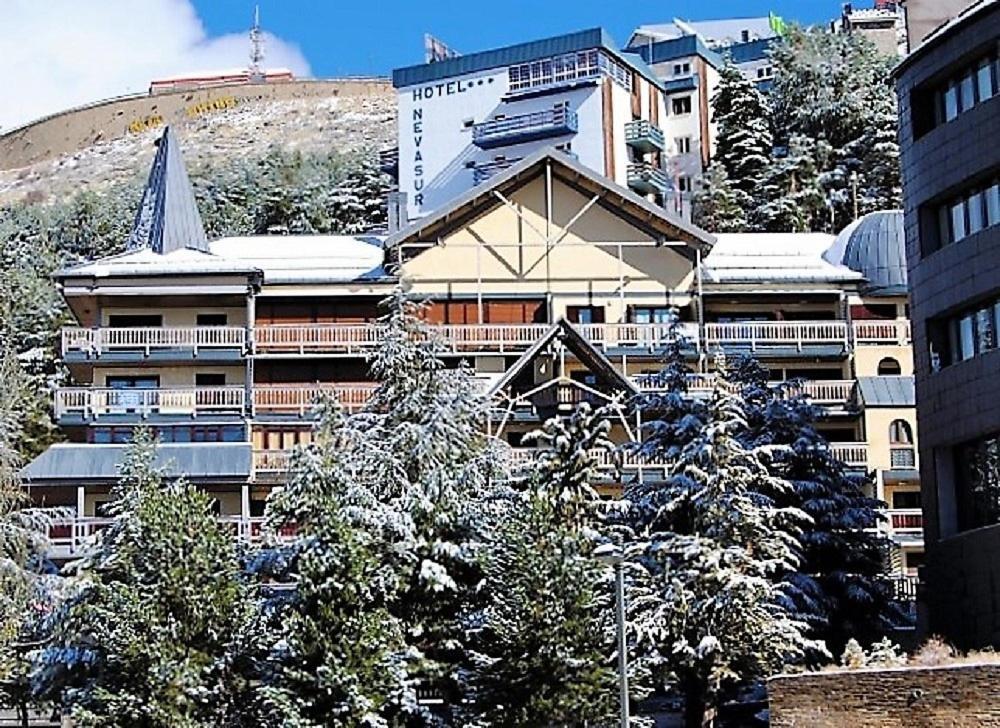 Todosierranevada Zona Baja - Montblanc Vistas A La Montana - Junto A Telecabinas
