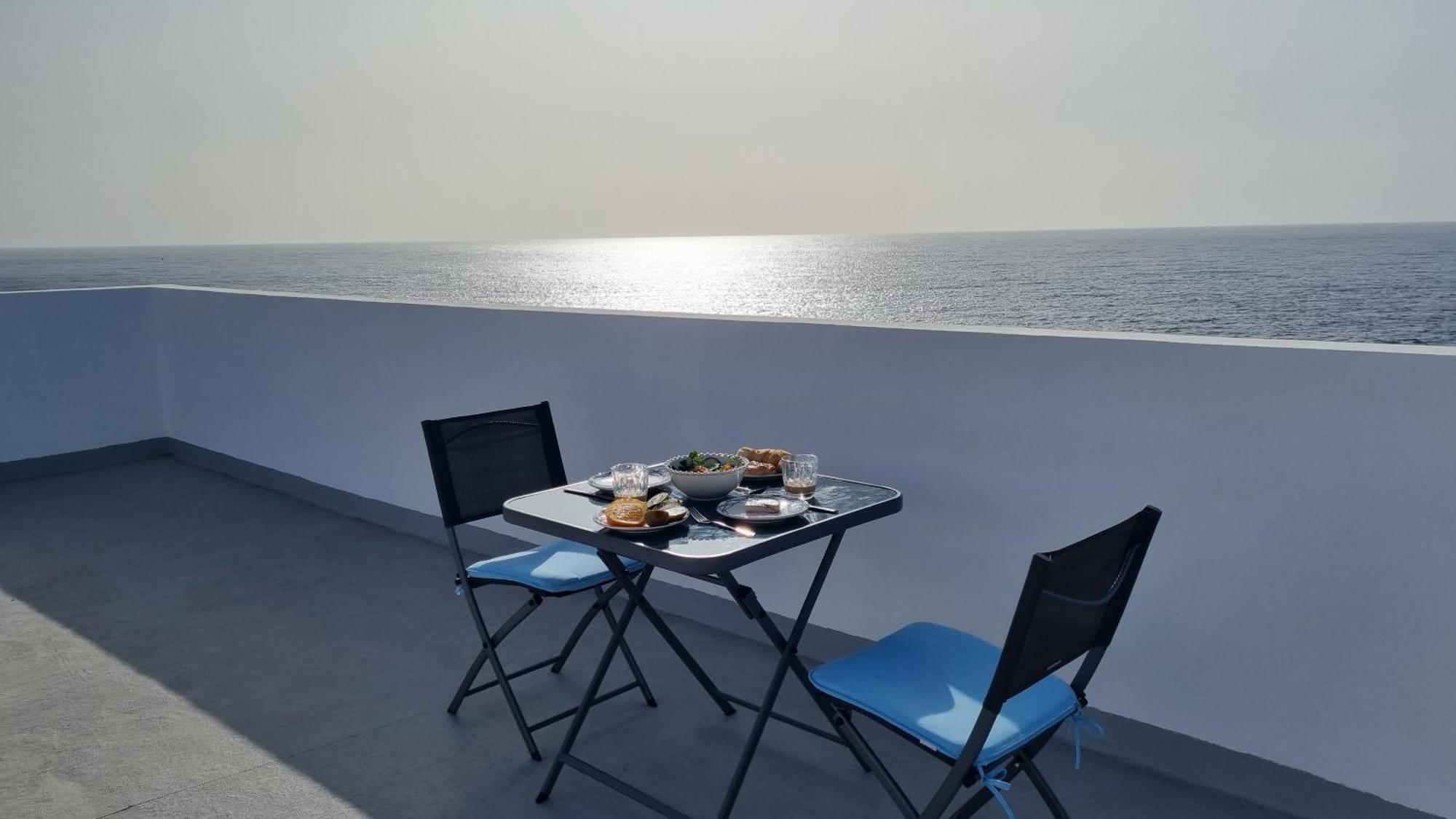 'dos Sirenas' Oceanfront Apartment *