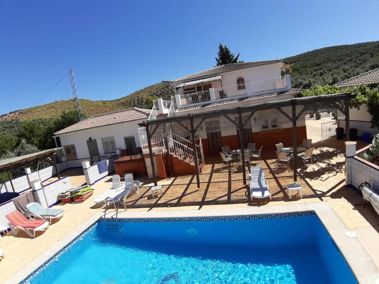 Casa Pino Solo * Iznájar