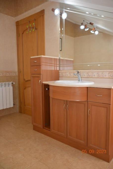 Comoda Casa En Cabarceno Apartment *