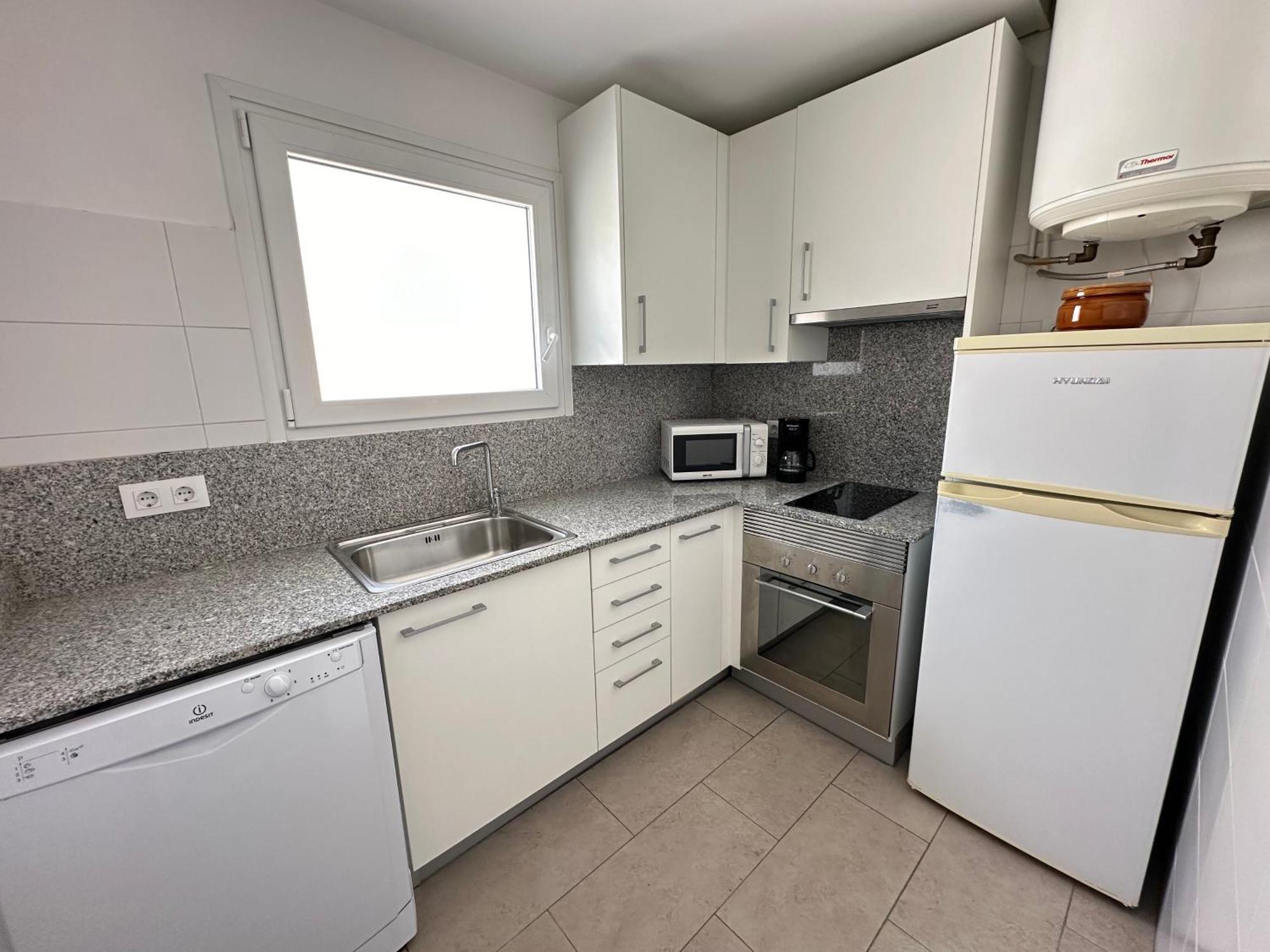 Agi Joan Badosa Apartamento Rosas