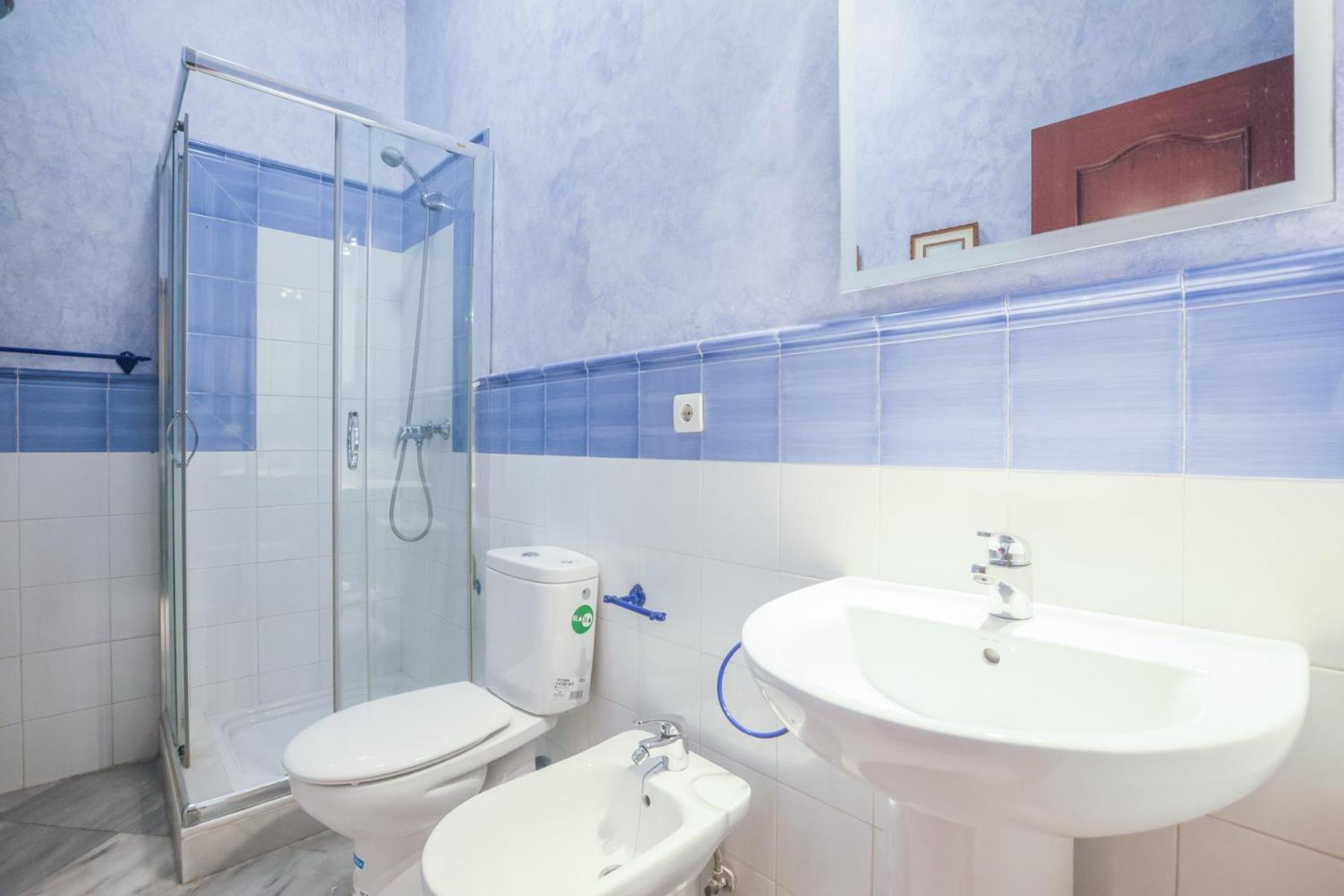 Galindo Center Premium Suites, Free Parking Apartamento