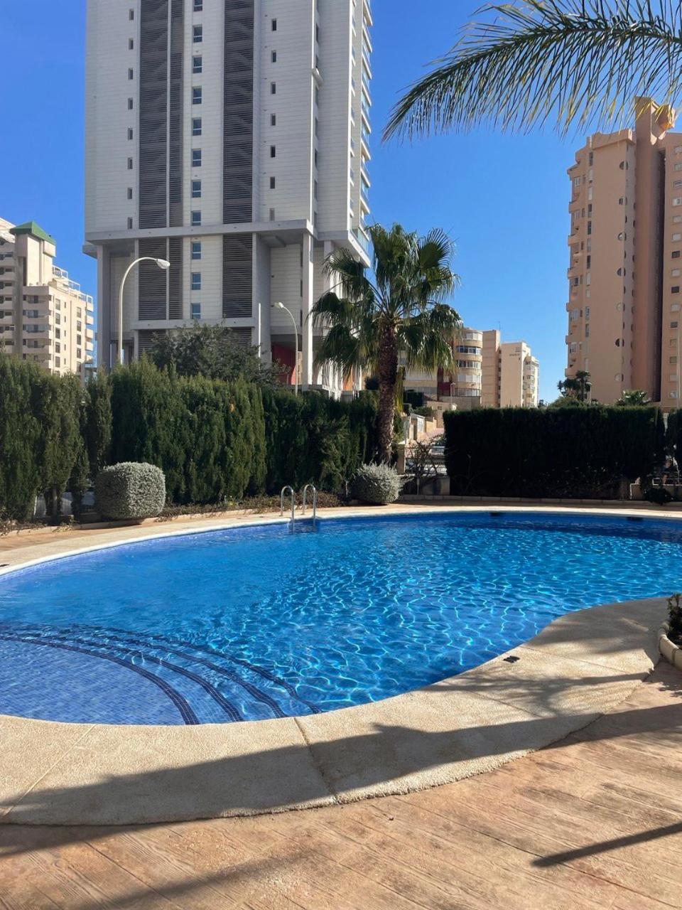 Of Joy Piscina Aparcamiento Apartment