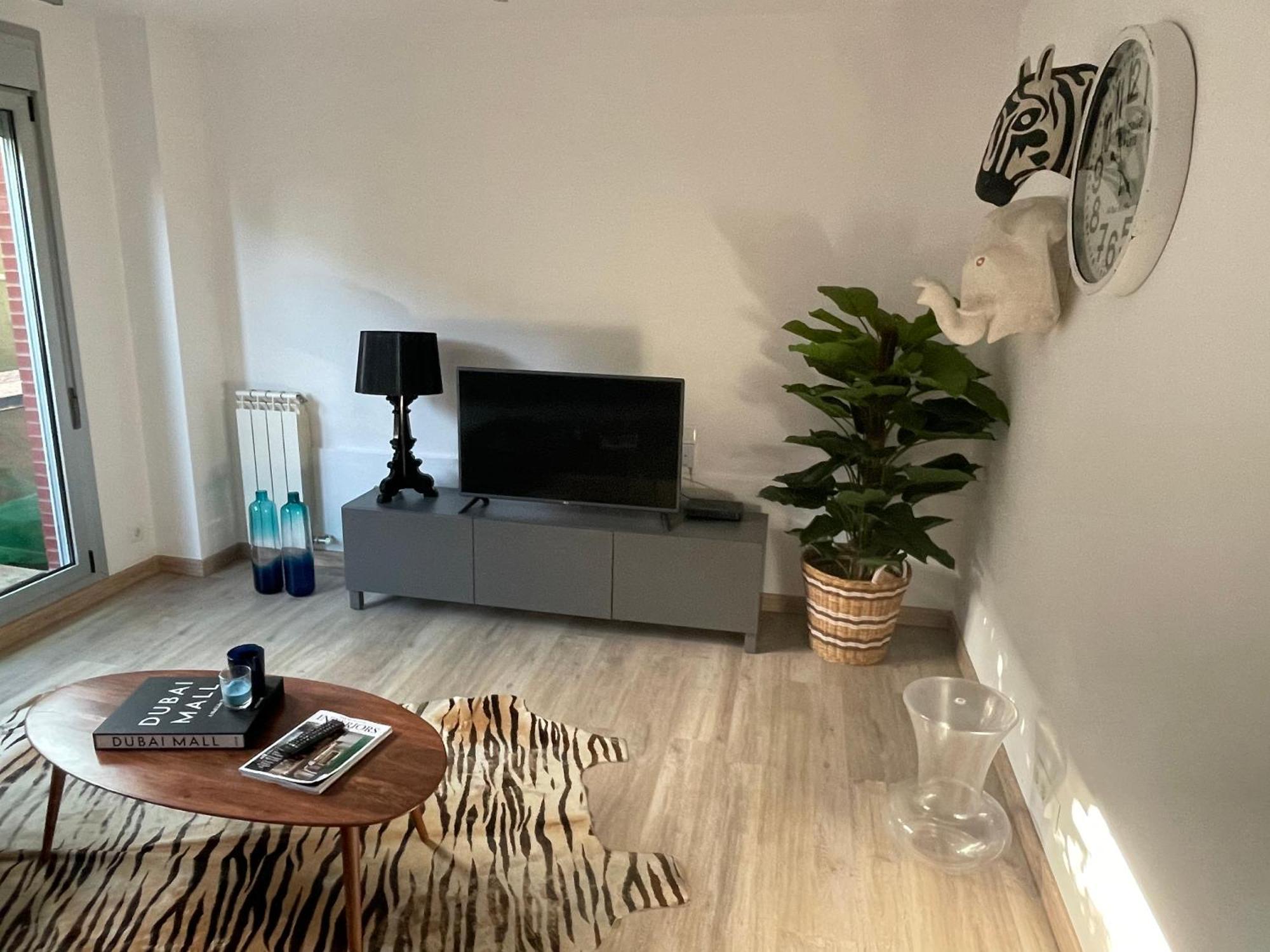Apartamento Piso Con Jardin En *