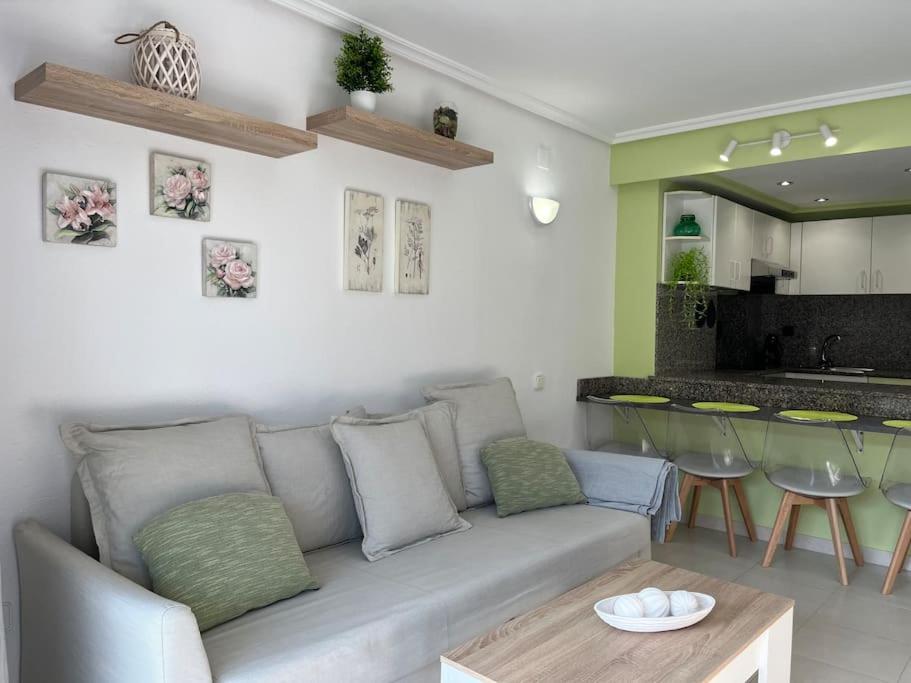 Center-pool-relax-2bed-portaventura-aa9 Salou
