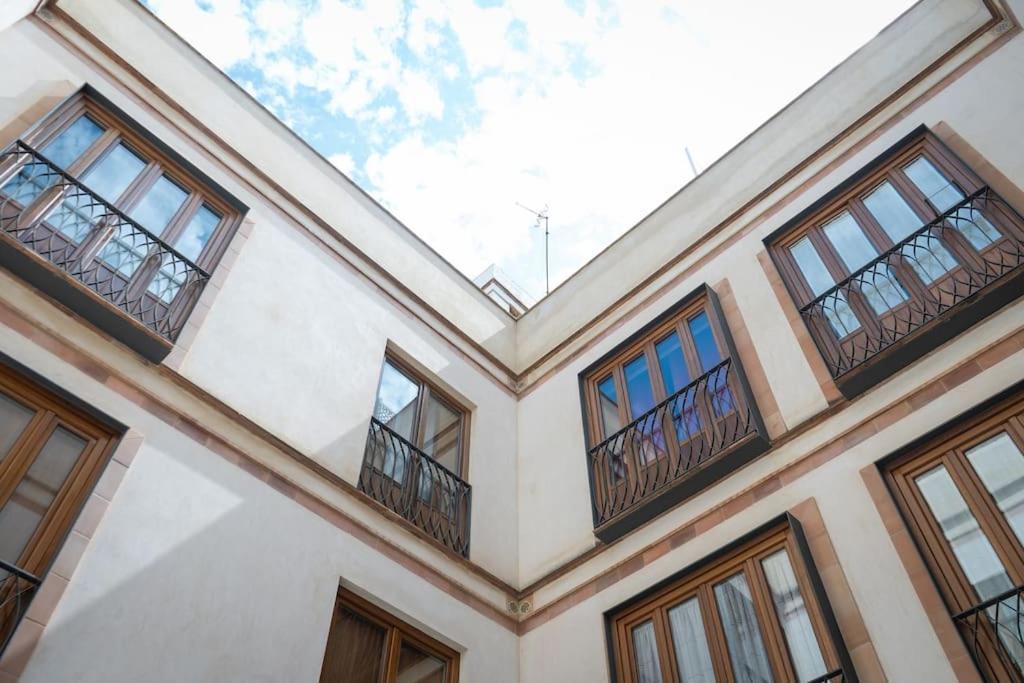 Nuevo Junto A La Catedral De Apartamento
