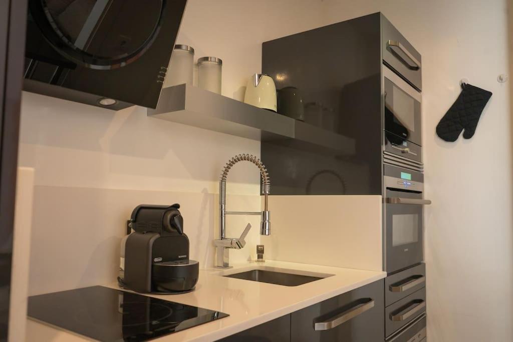 Apartamento Nuevo Junto A La Catedral De *