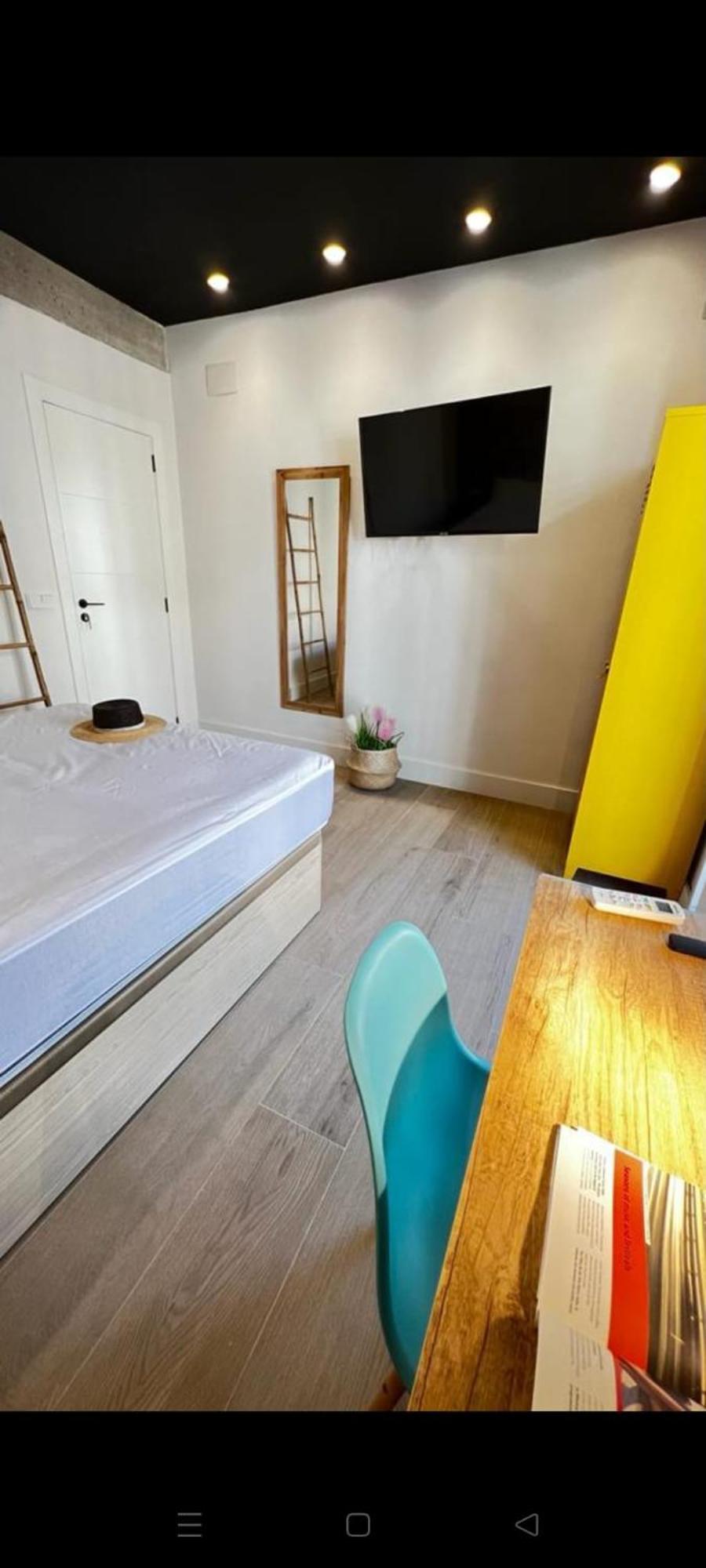 Habitación en casa particular Late Checkout 14 H Free Netflix Tv
