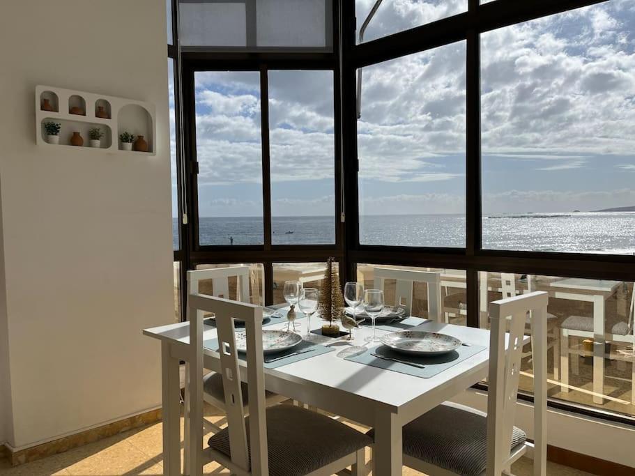 Apartment Pieds Dans L'eau - Vue Sur - Playa De *