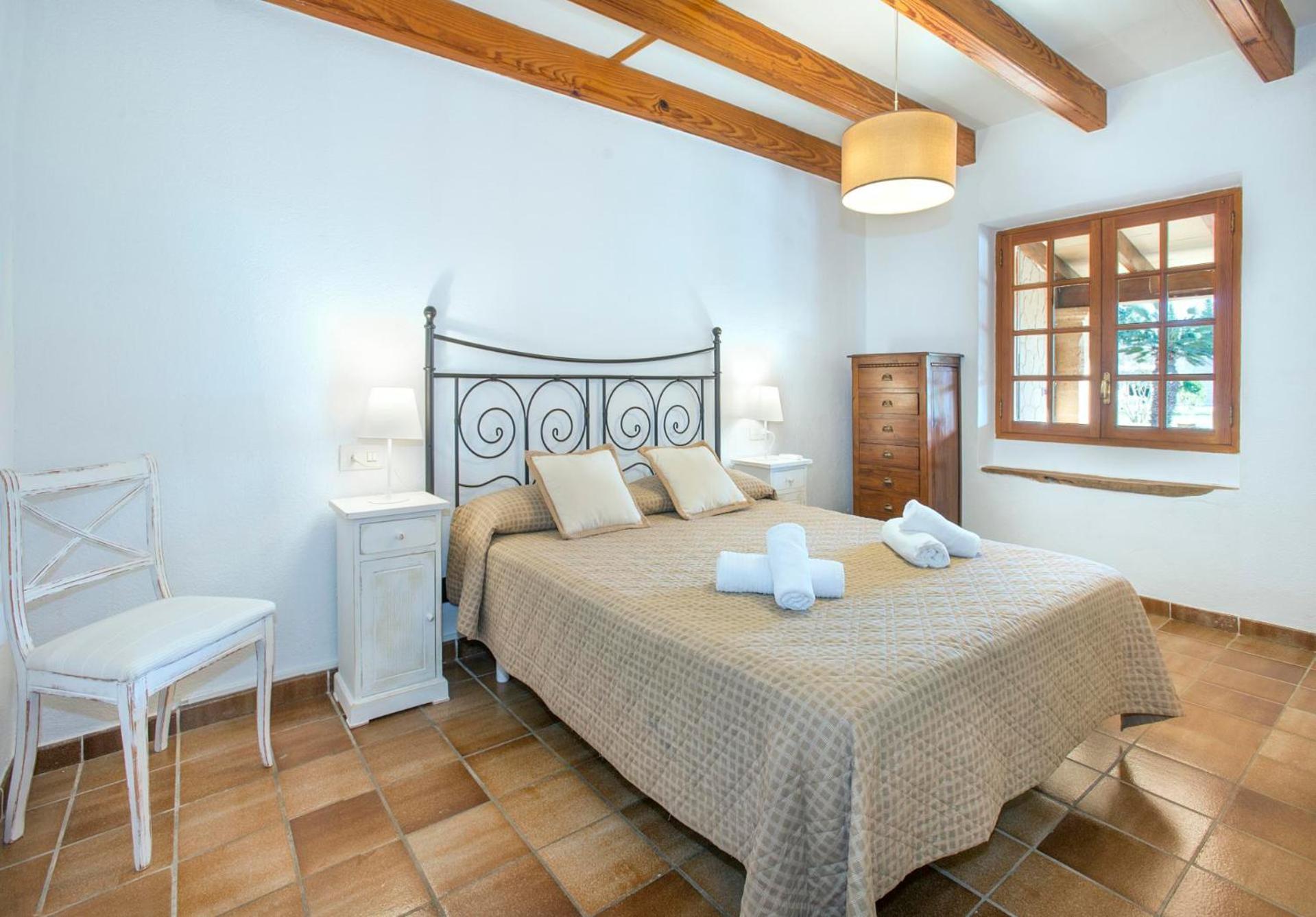 Can Bandera By Vintage Travel * Pollenca