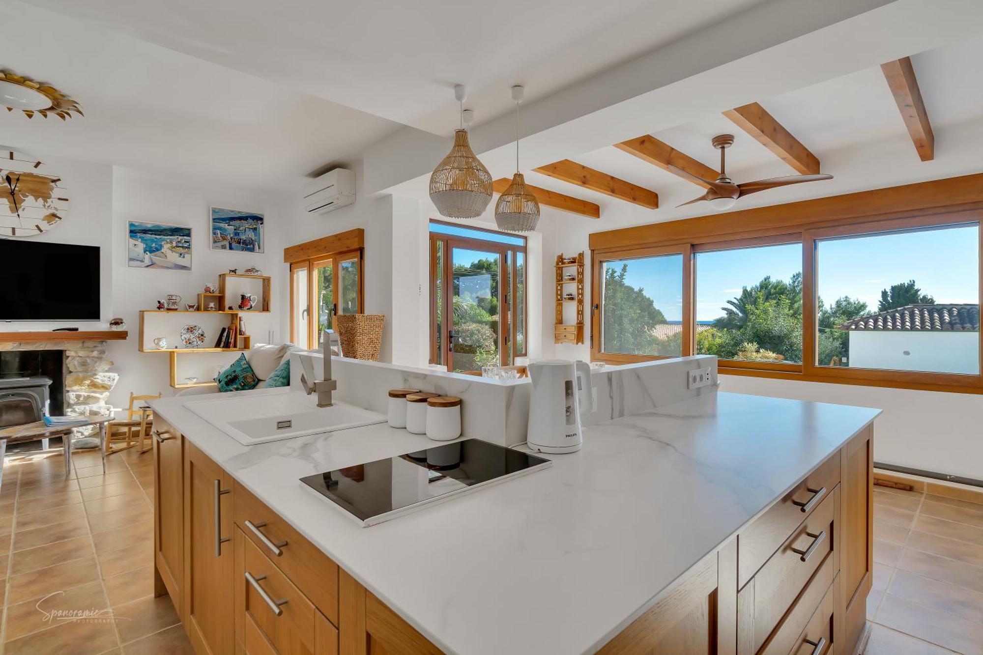 Molinos - By Aldertons Villa *