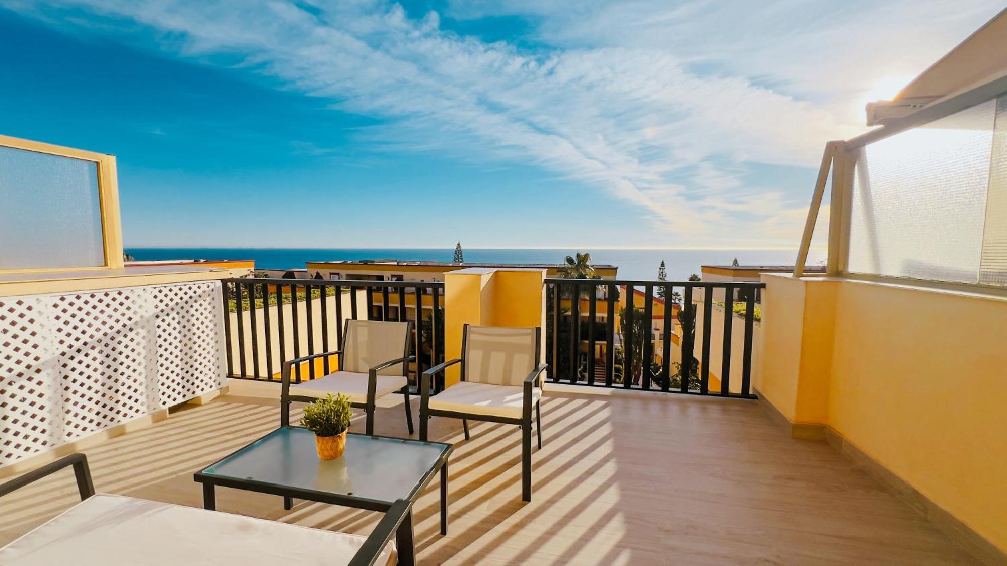 Oleholidays 345 Romana Playa Atico Vistas Al Mar Apartment Marbella