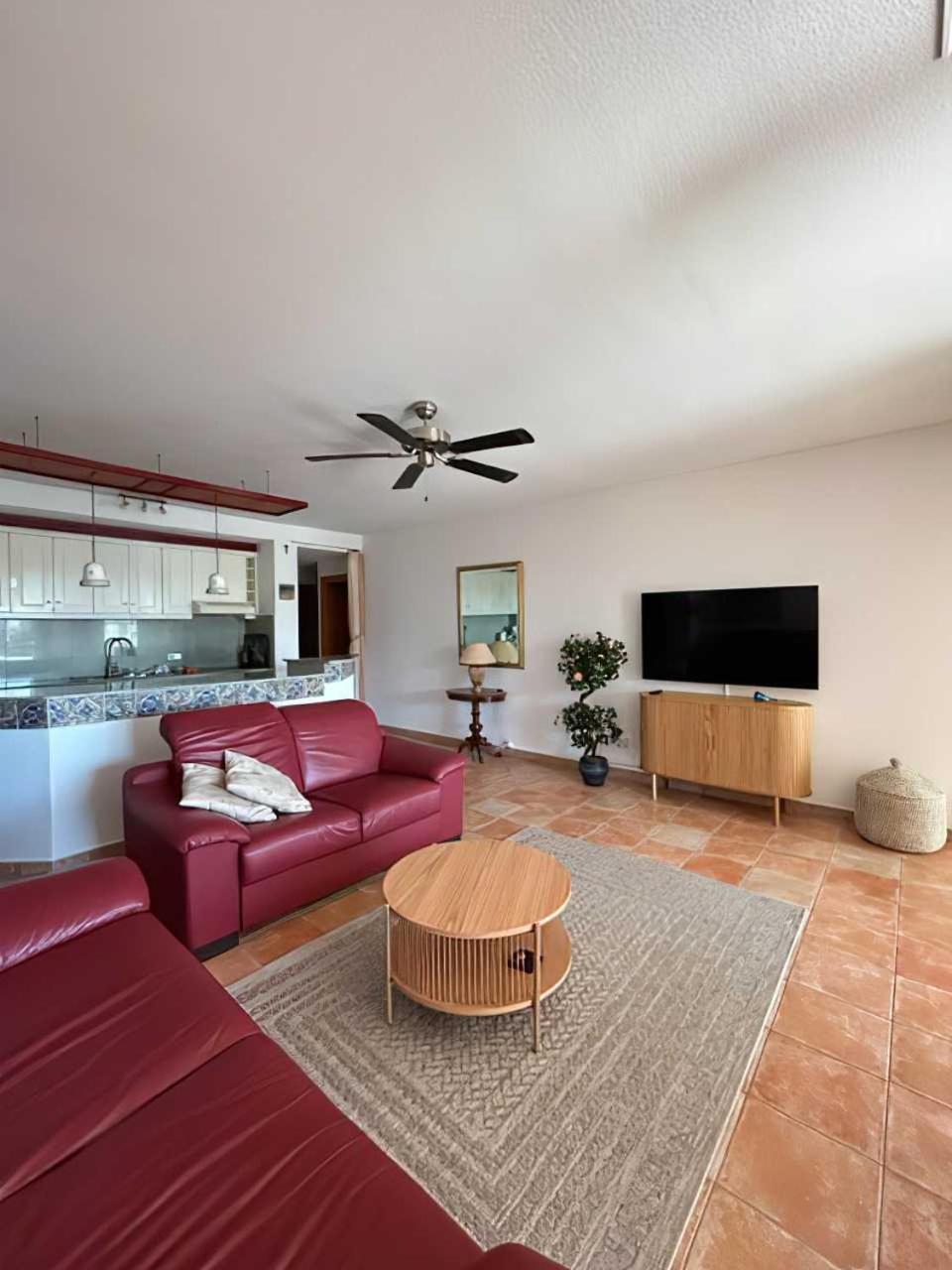 - - - - - Front Line - - - - - Primera Línea - - - - - In Apartahotel Playa Flamenca