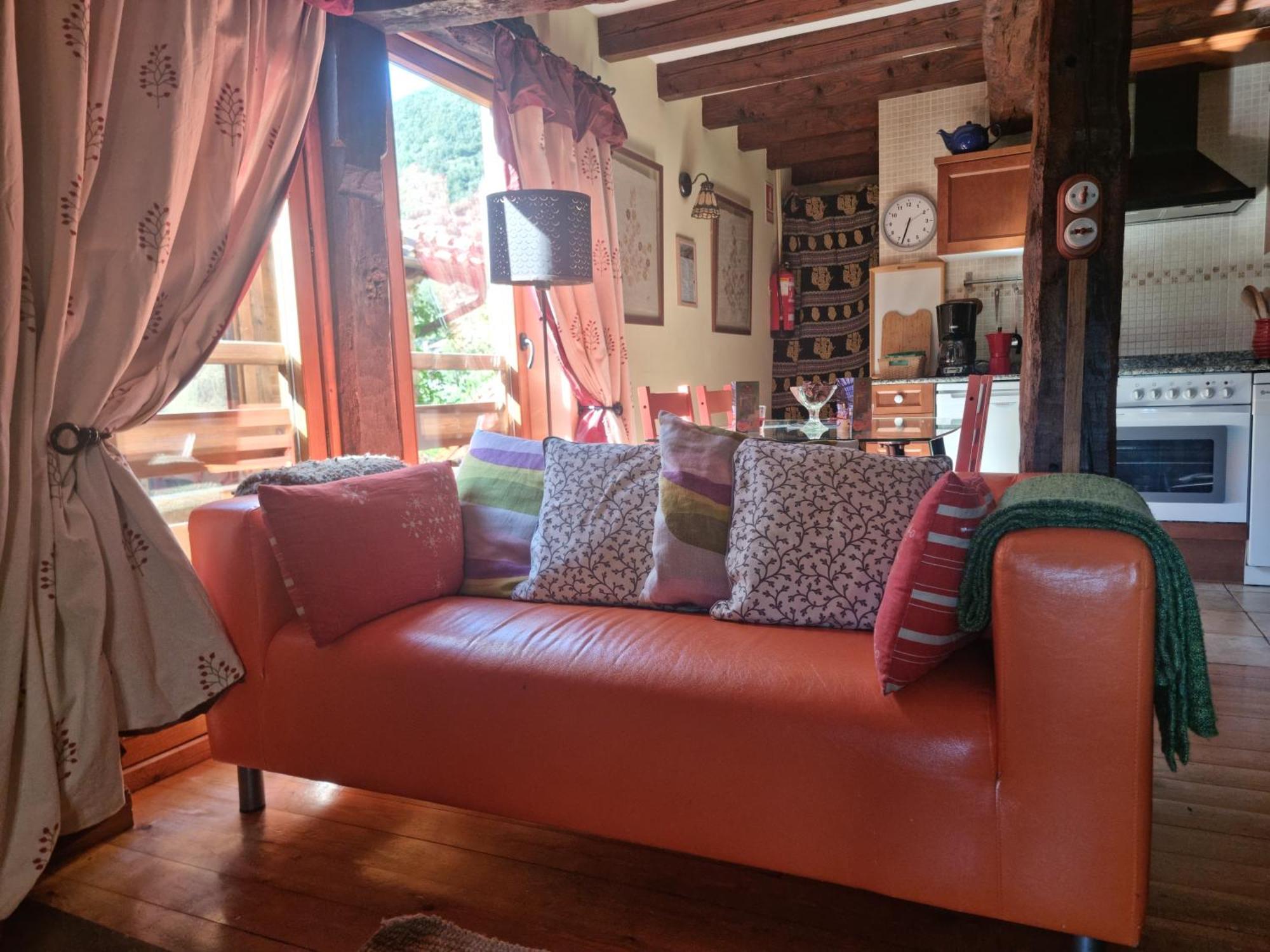 La Casa De Chimeneas * Tudes