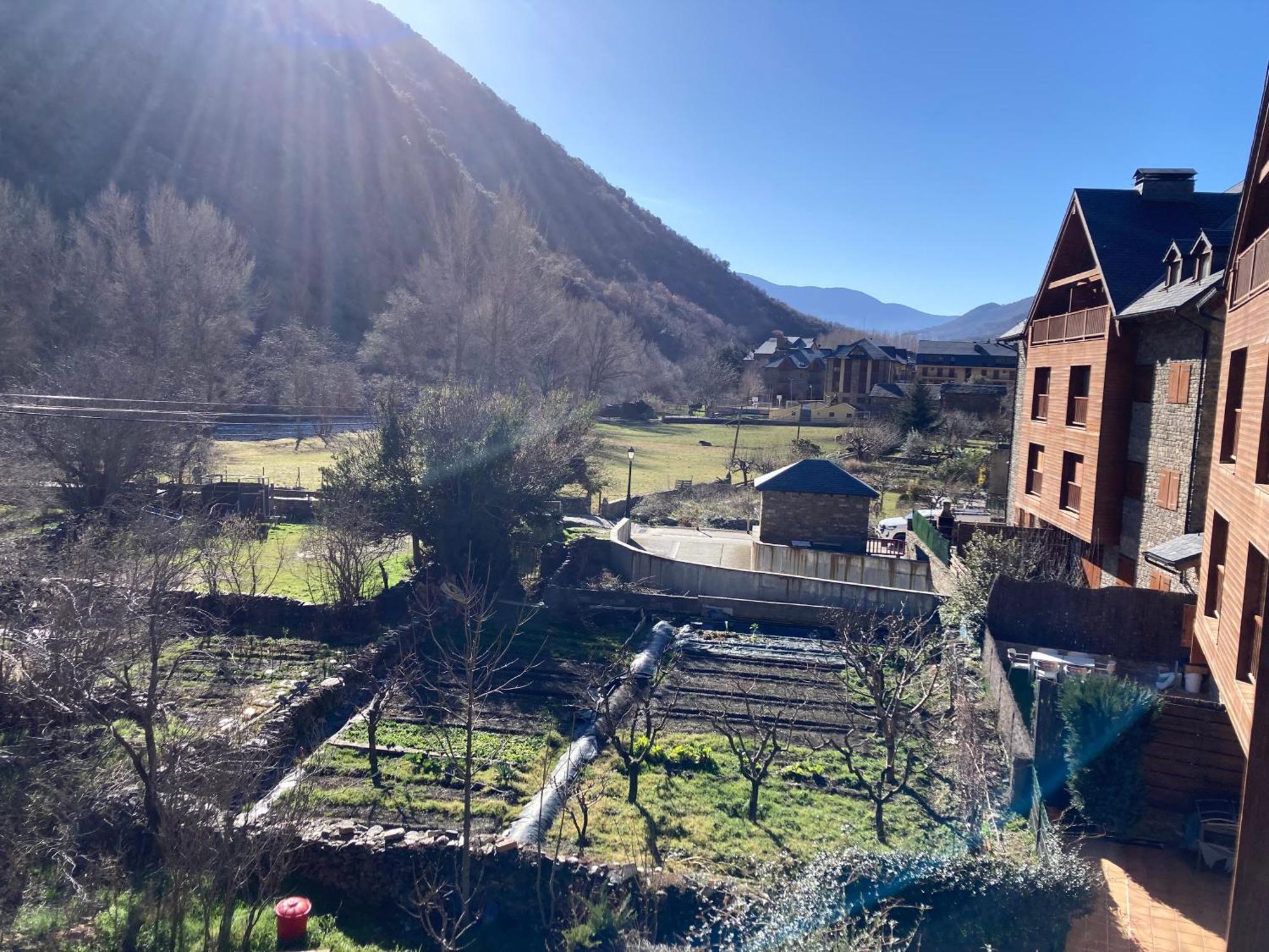 Vall * Rialp