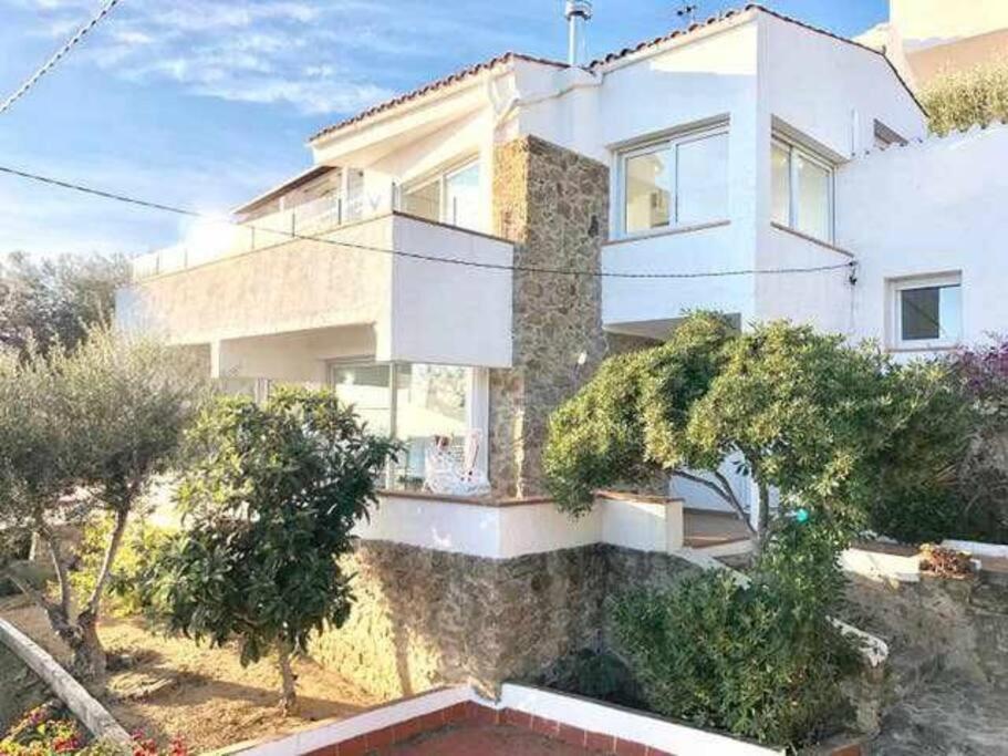 Amplio Con Jardin En Almadrava * Rosas