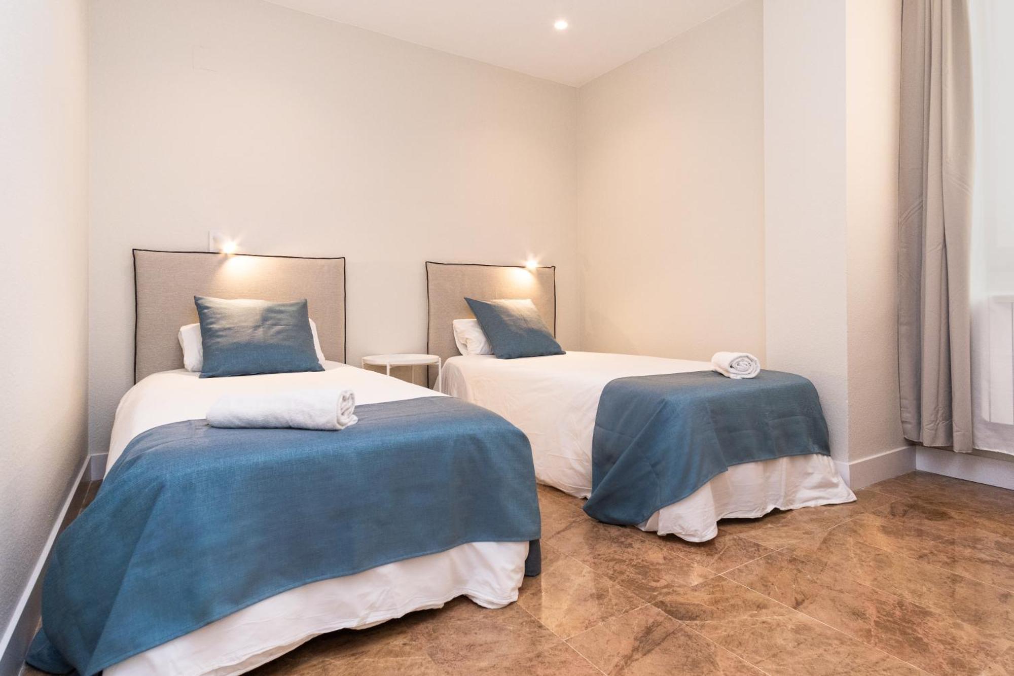 Hotel Vtz Orus Factory - Parking Muy Economico 2*