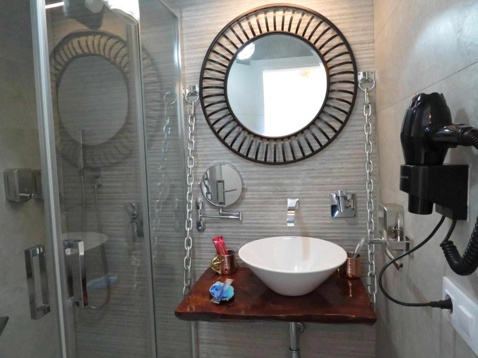 Lua Boutique Hotel 4*