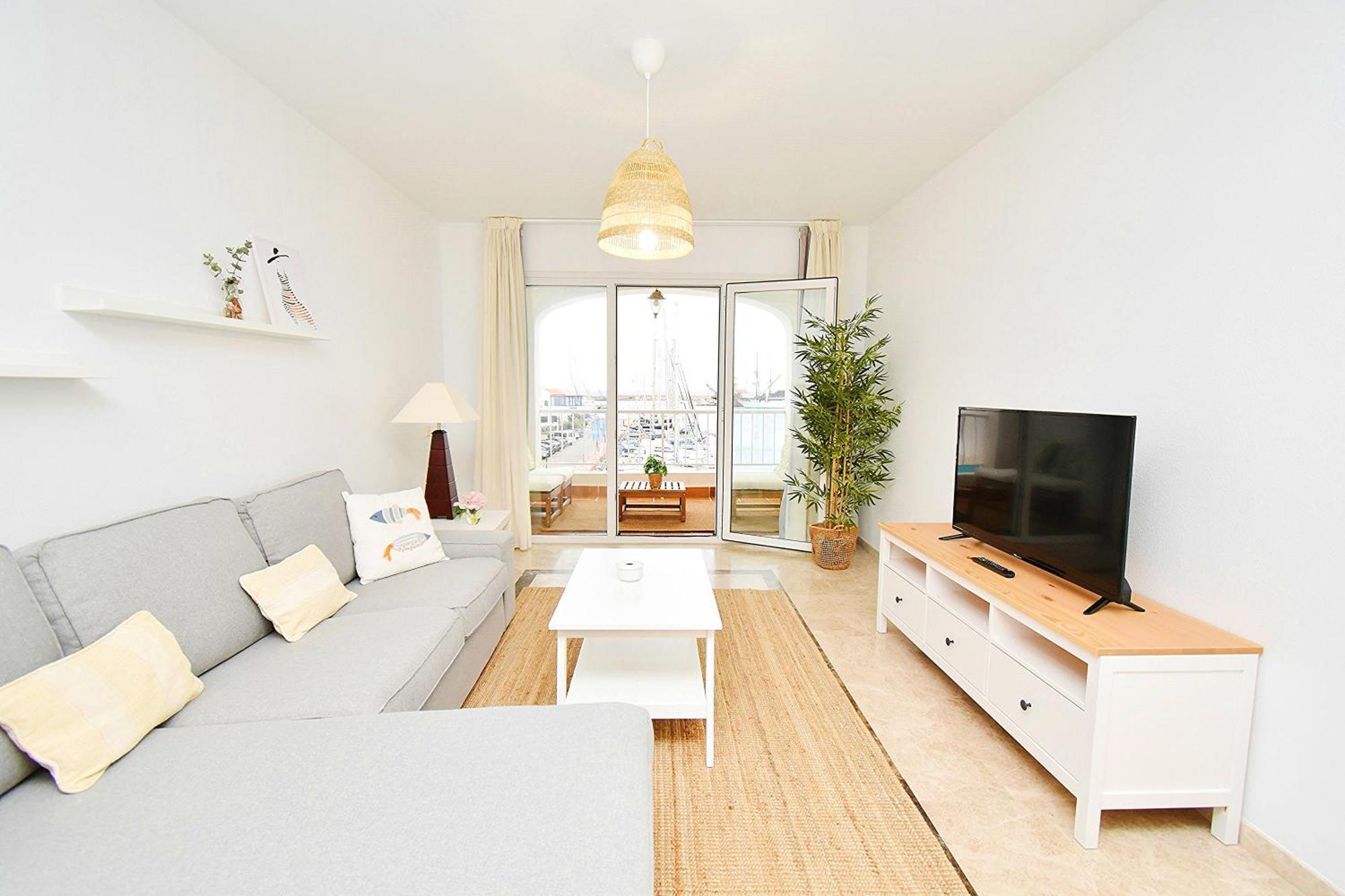 Expoholidays - Puerto Deportivo La Goleta Apartamento *