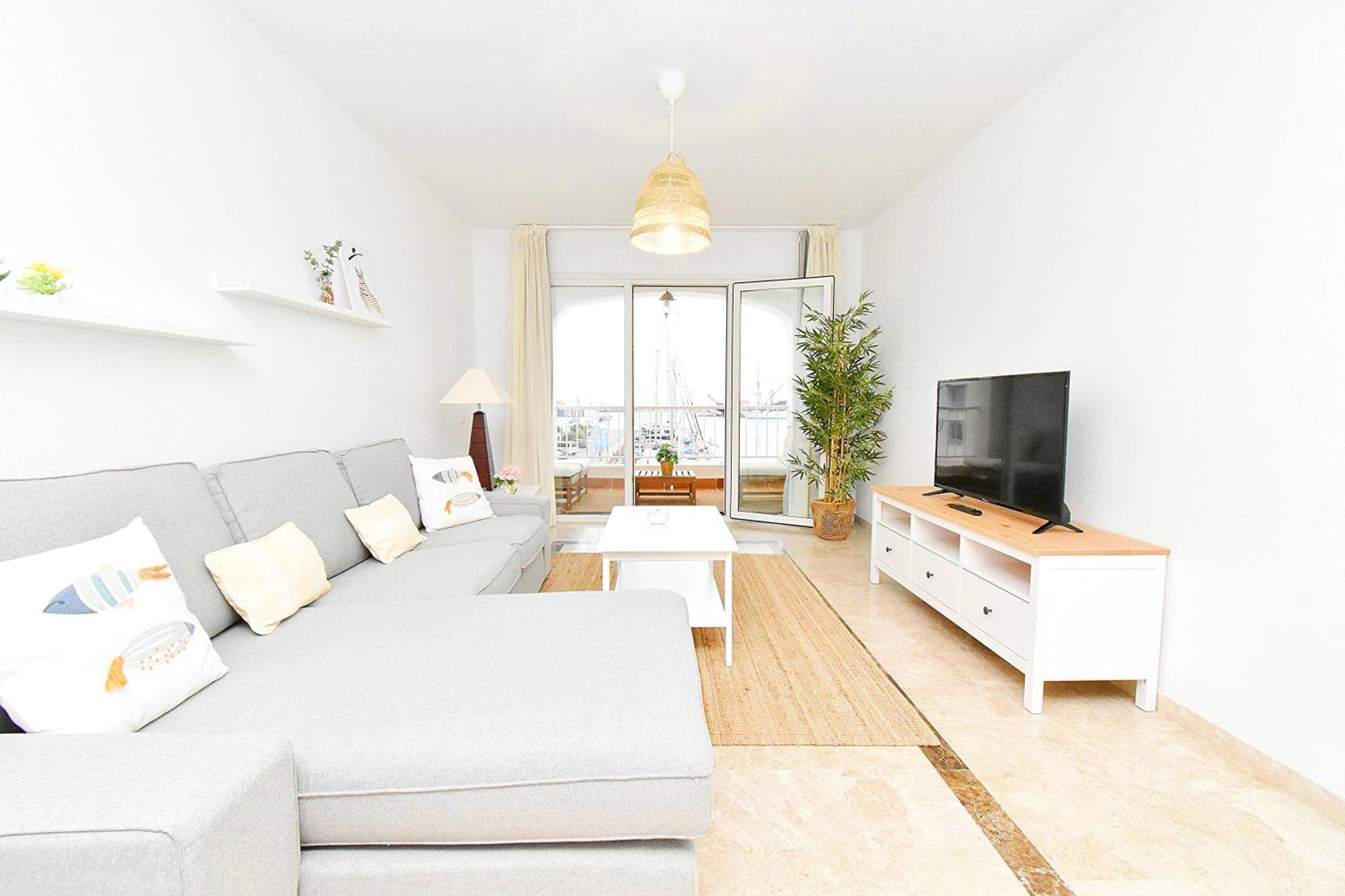 Expoholidays - Puerto Deportivo La Goleta Apartamento