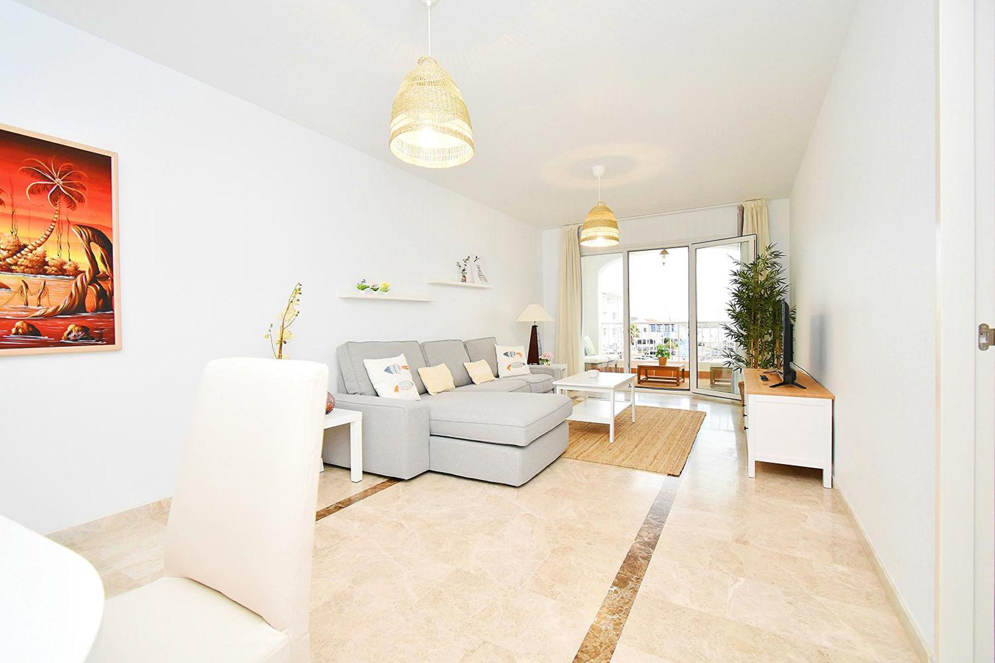 Expoholidays - Puerto Deportivo La Goleta Apartamento *