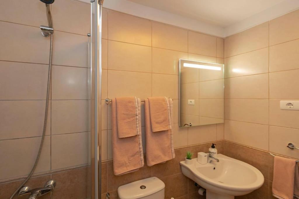 Apartamento Lovely Spacious In San Isidro Tenerife San Isidro (Tenerife)