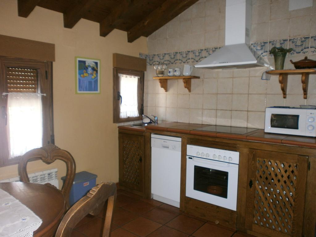 Casa Rural Valdeascas Country house Navarredonda de Gredos